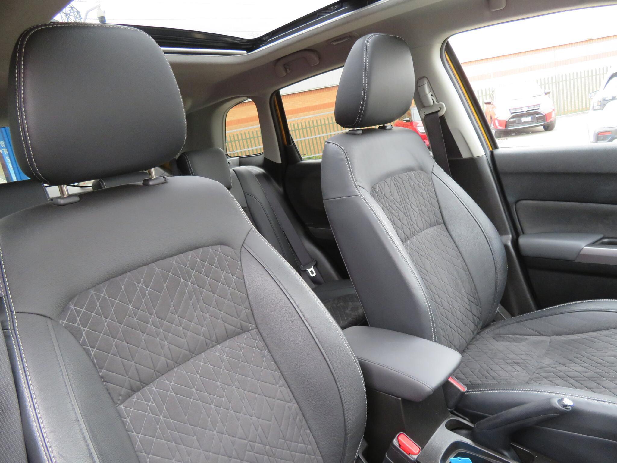 Suzuki Vitara - Image 19
