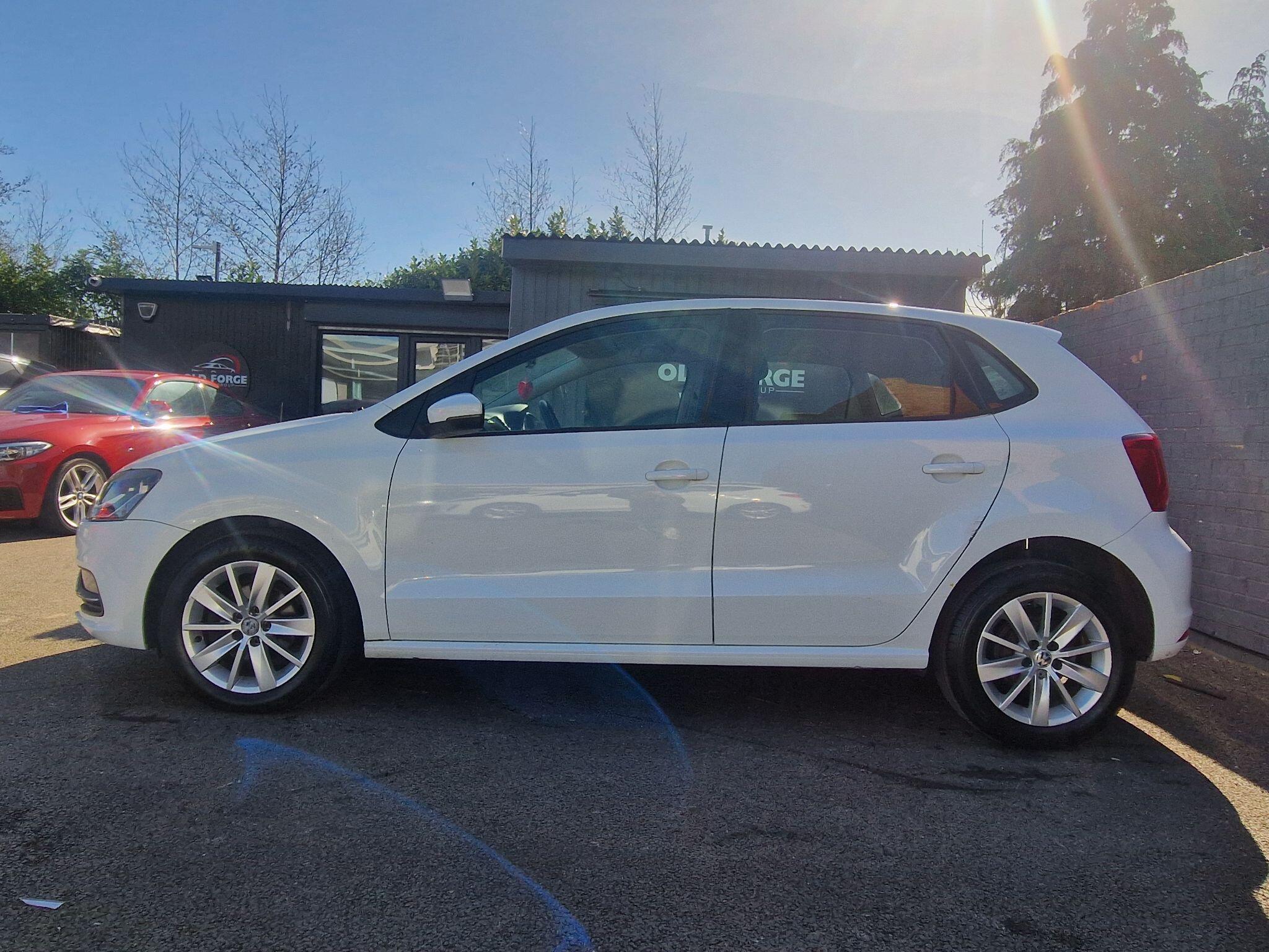 Volkswagen Polo - Image 8