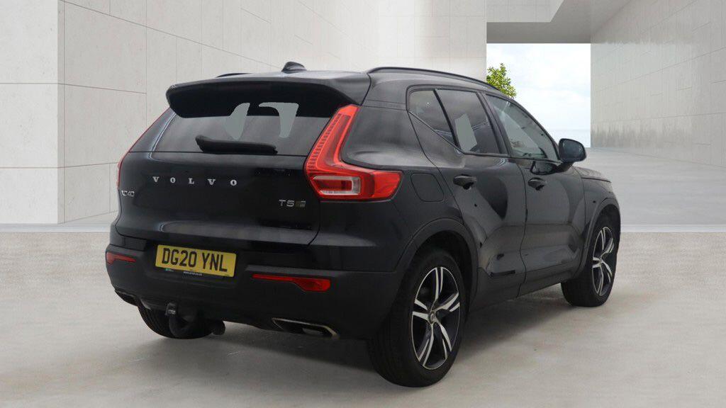 Volvo XC40 - Image 4