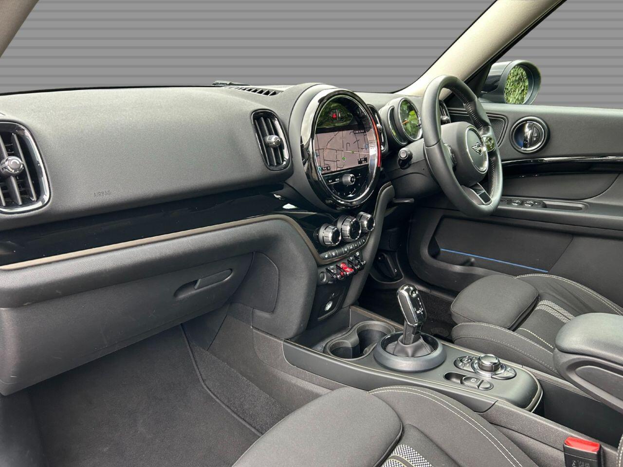 MINI Countryman - Image 20