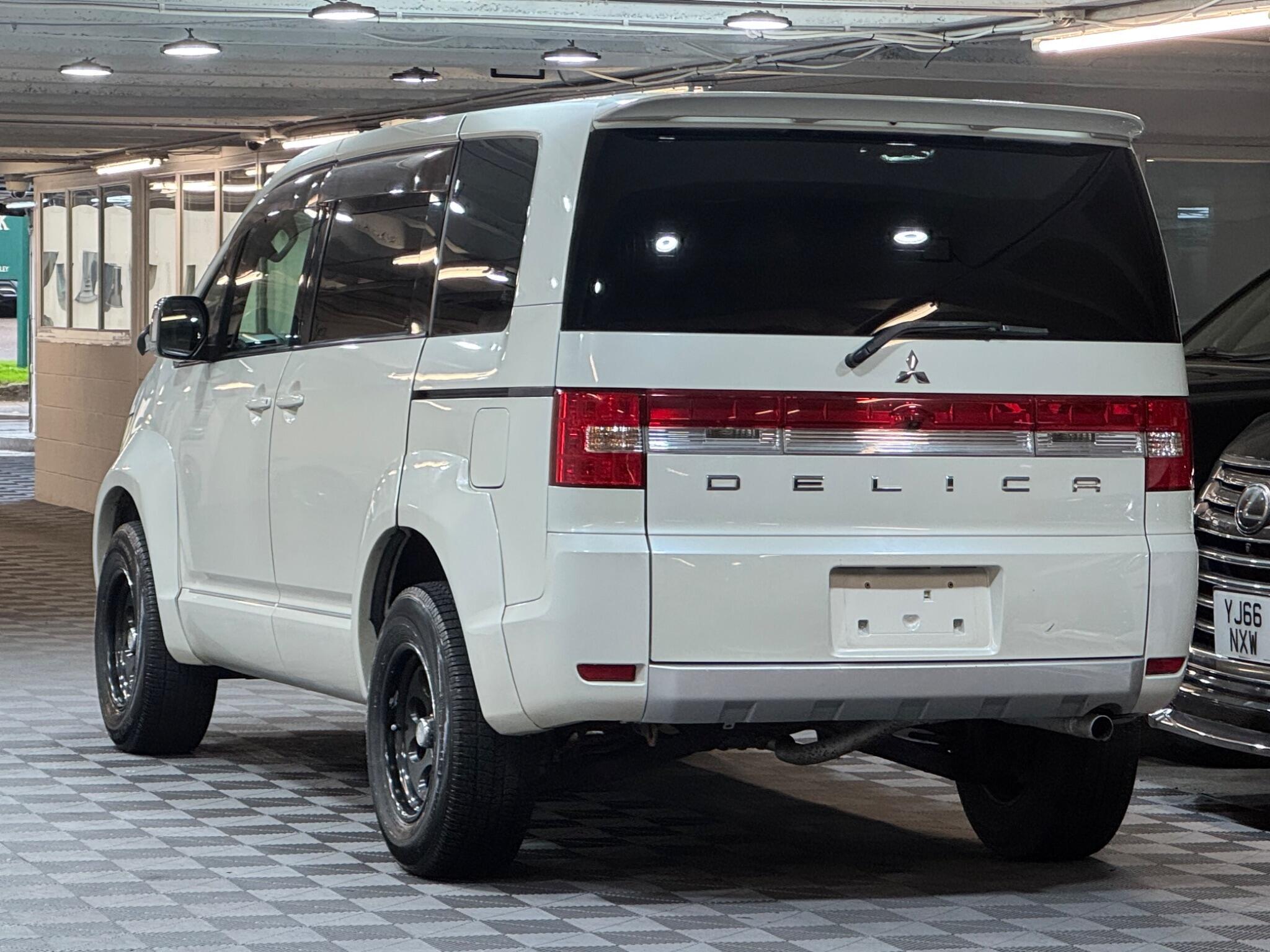 Mitsubishi Delica - Image 3