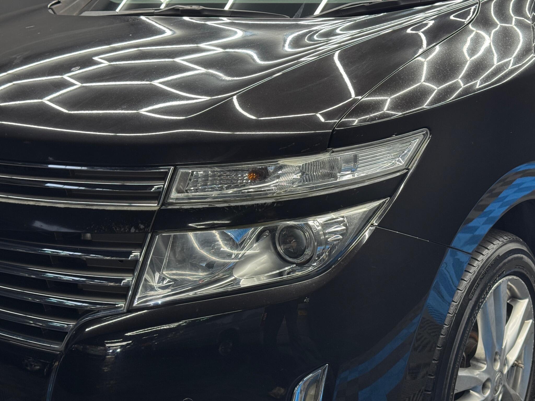 Nissan Elgrand - Image 42