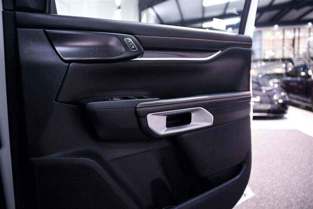 Ford Ranger - Image 34