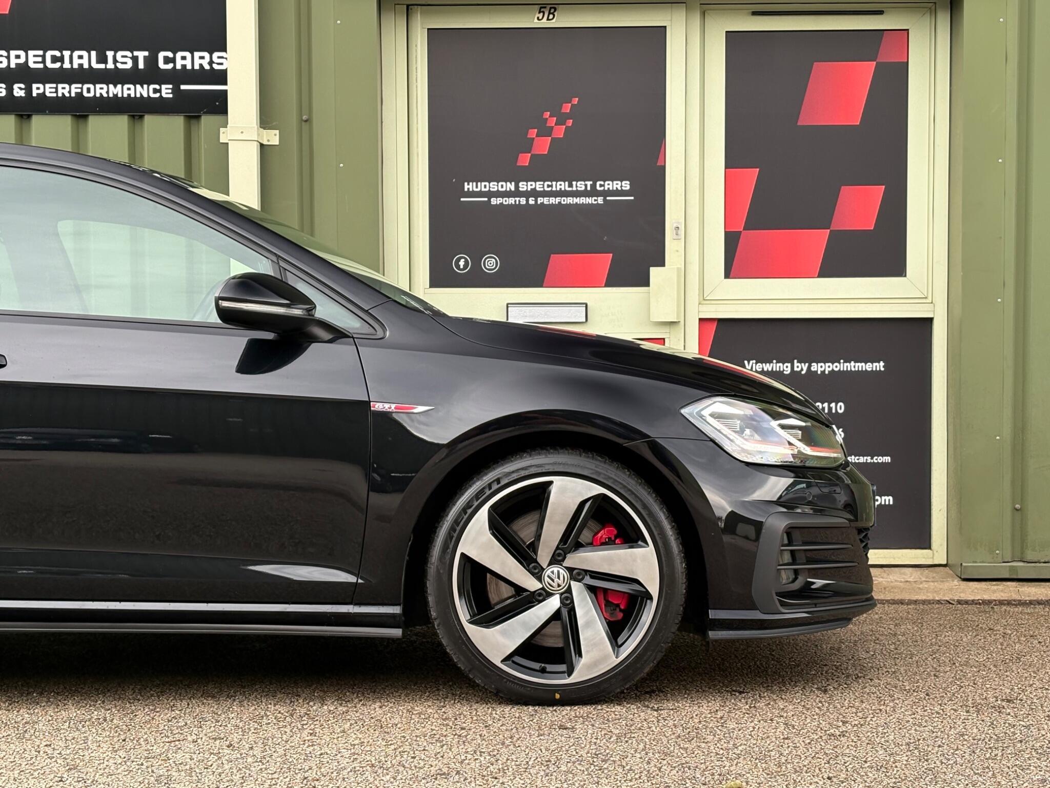 Volkswagen Golf - Image 7