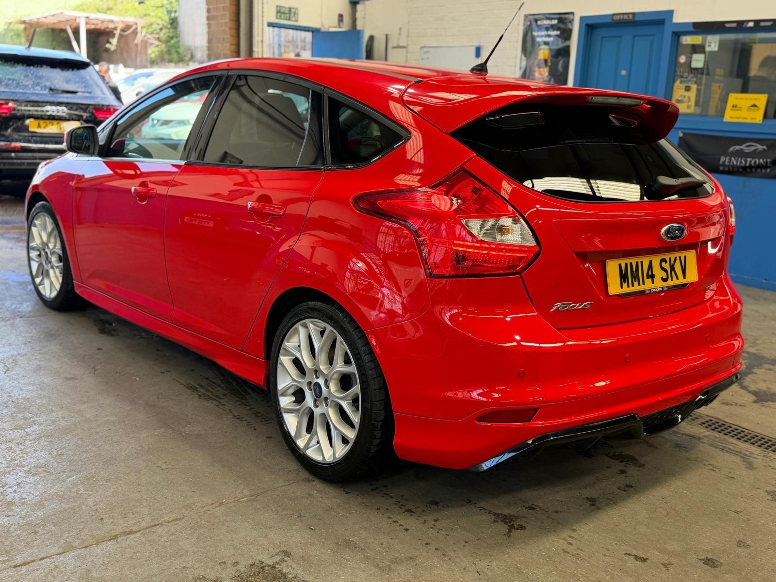 Ford Focus - Image 4