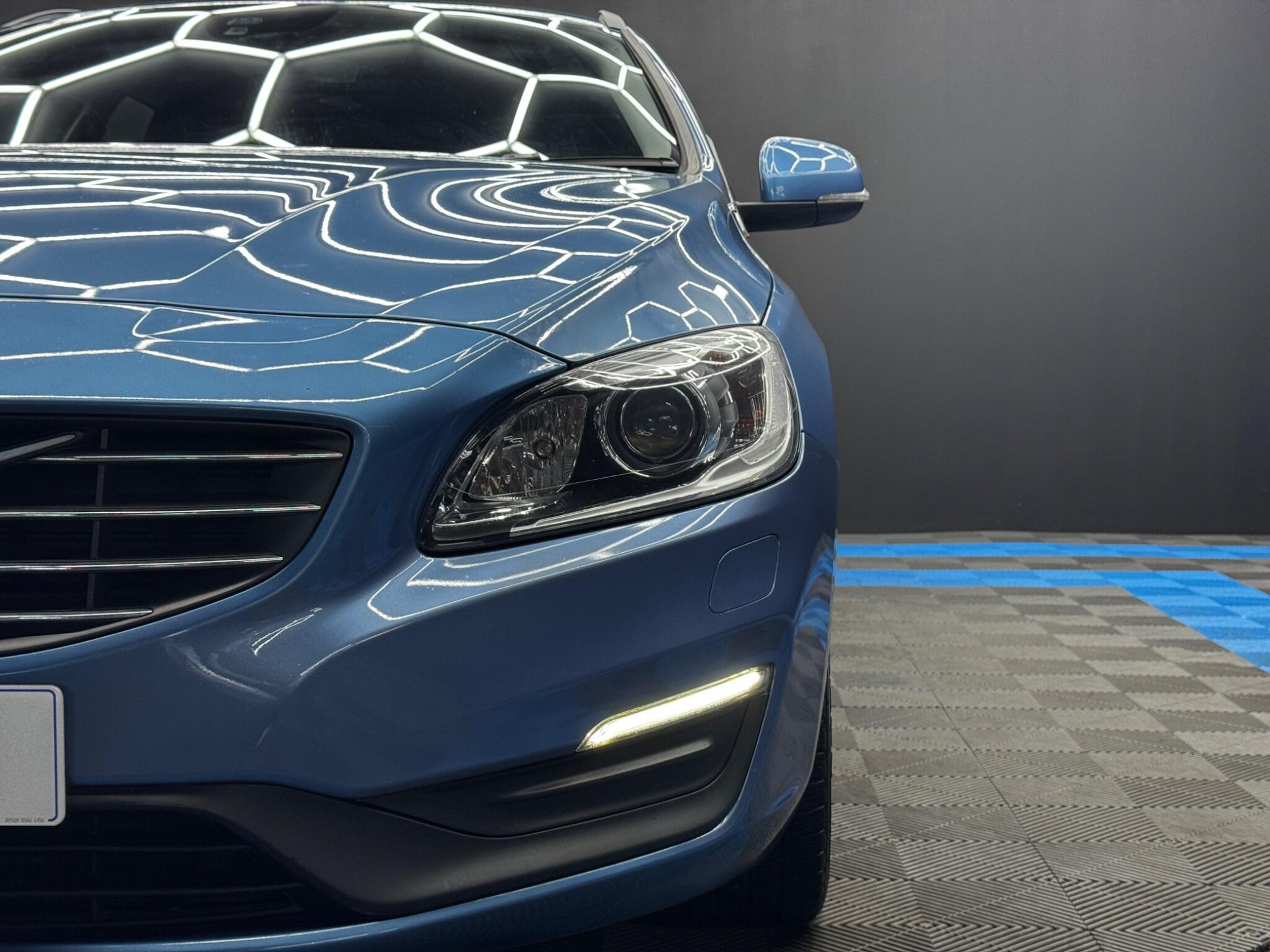 Volvo V60 - Image 43