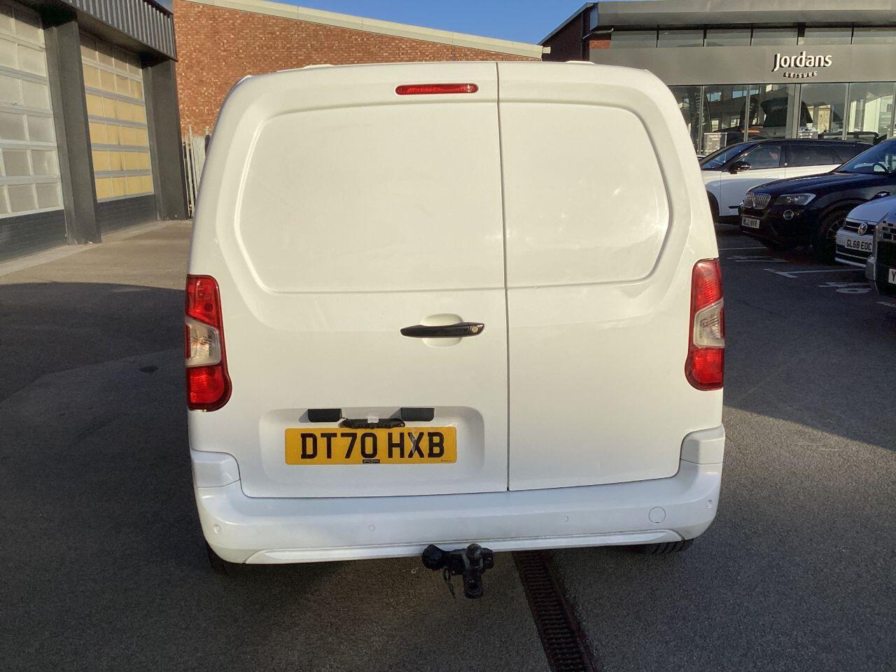Vauxhall Combo - Image 6