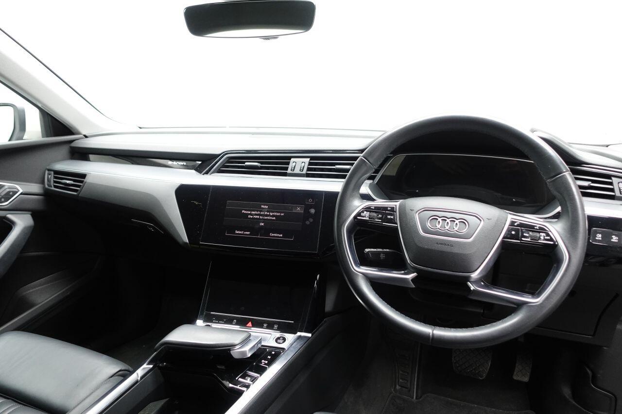 Audi E-Tron - Image 15
