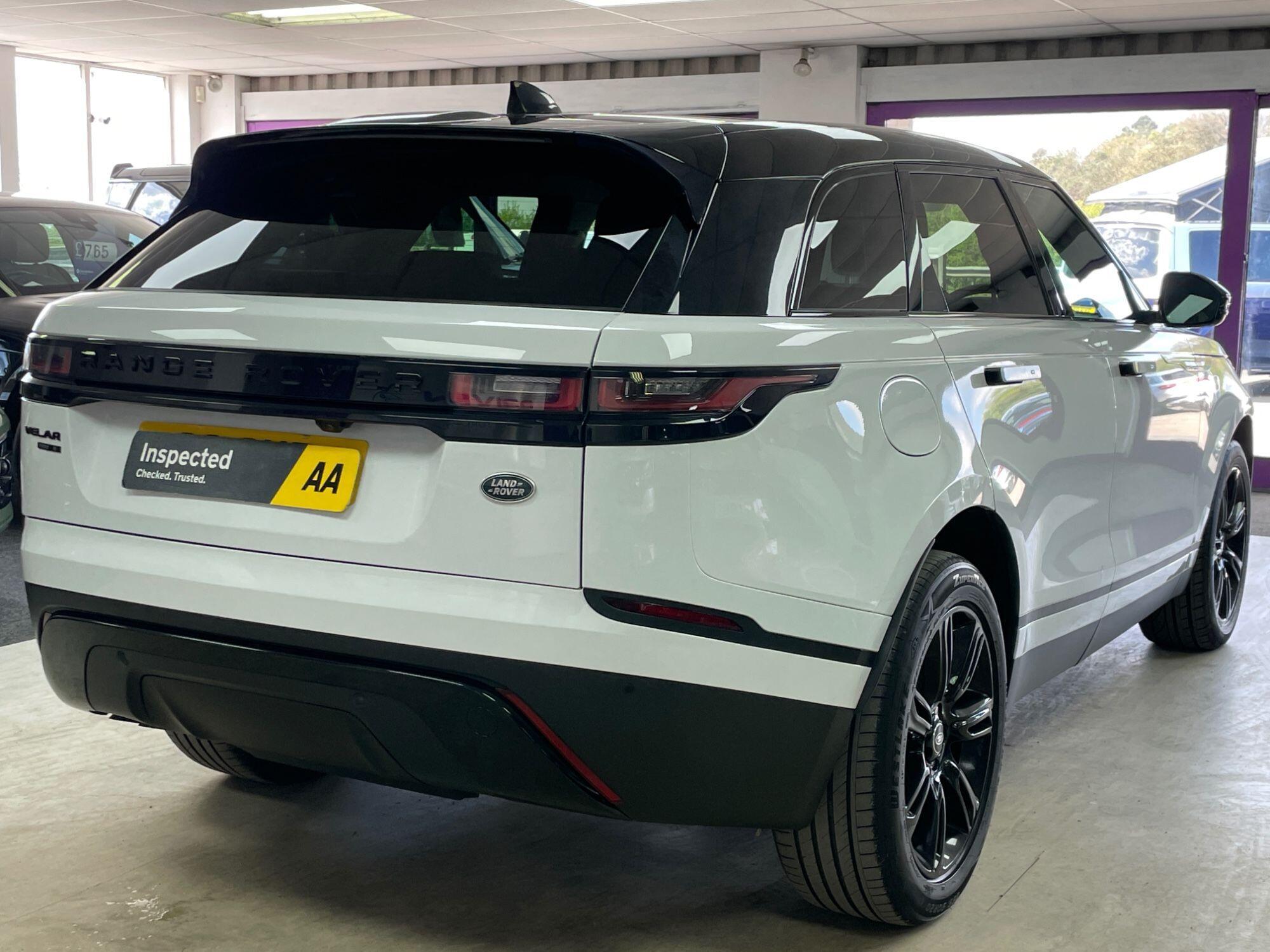 Land Rover Range Rover Velar - Image 11