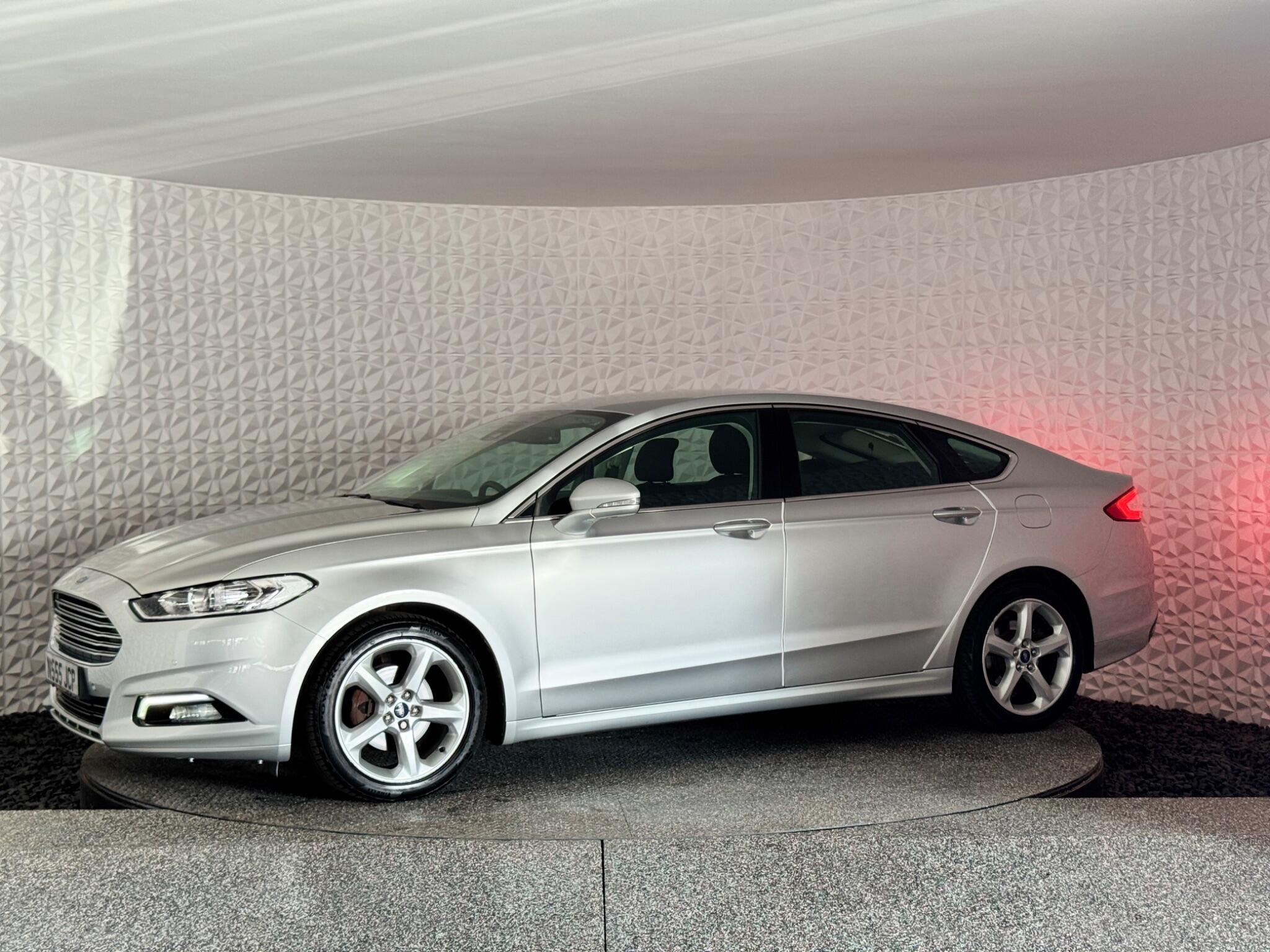 Ford Mondeo - Image 20