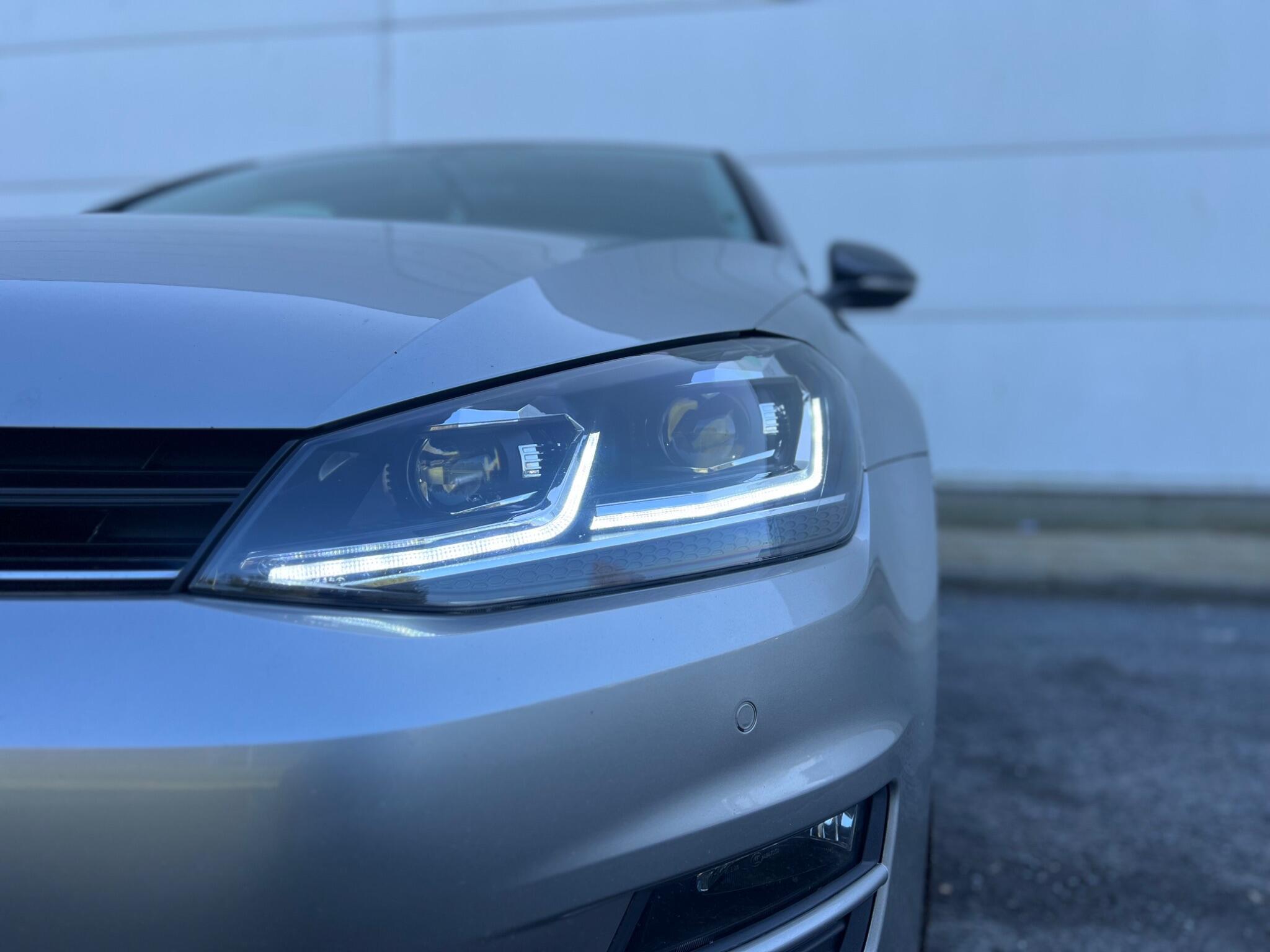 Volkswagen Golf - Image 4