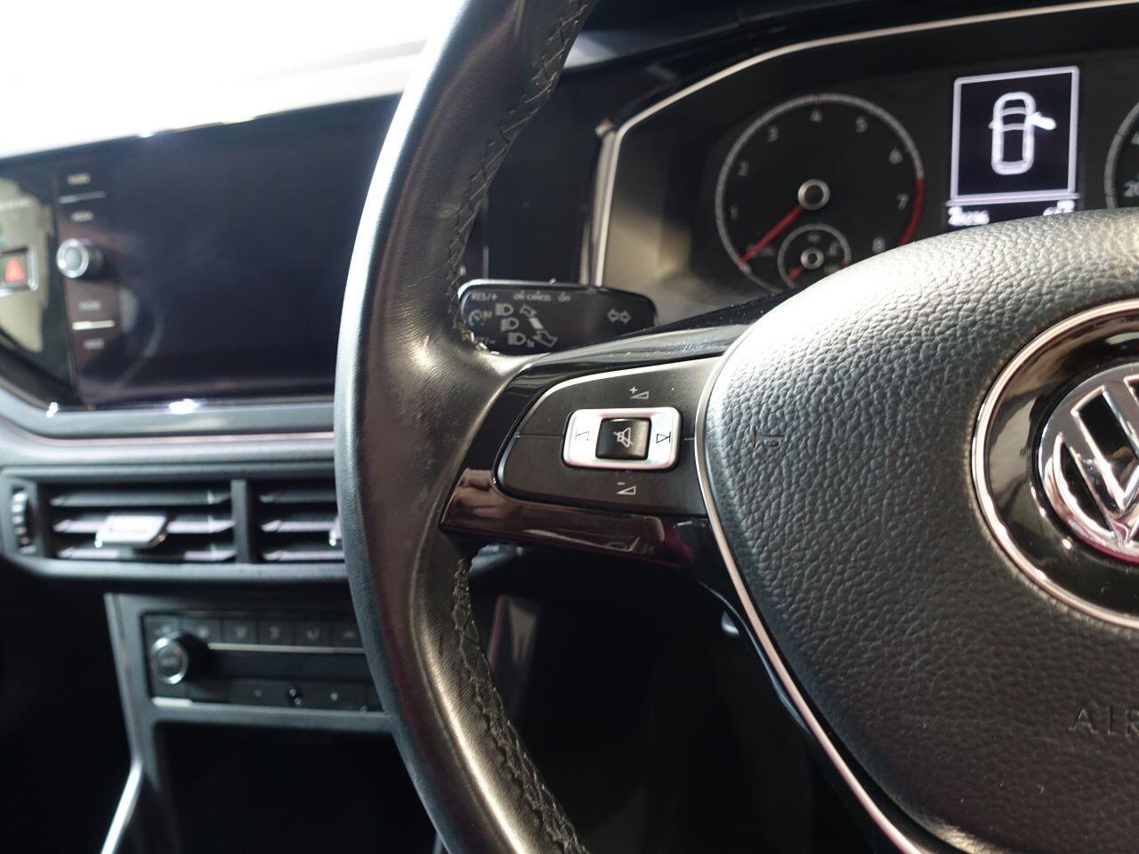 Volkswagen Polo - Image 24