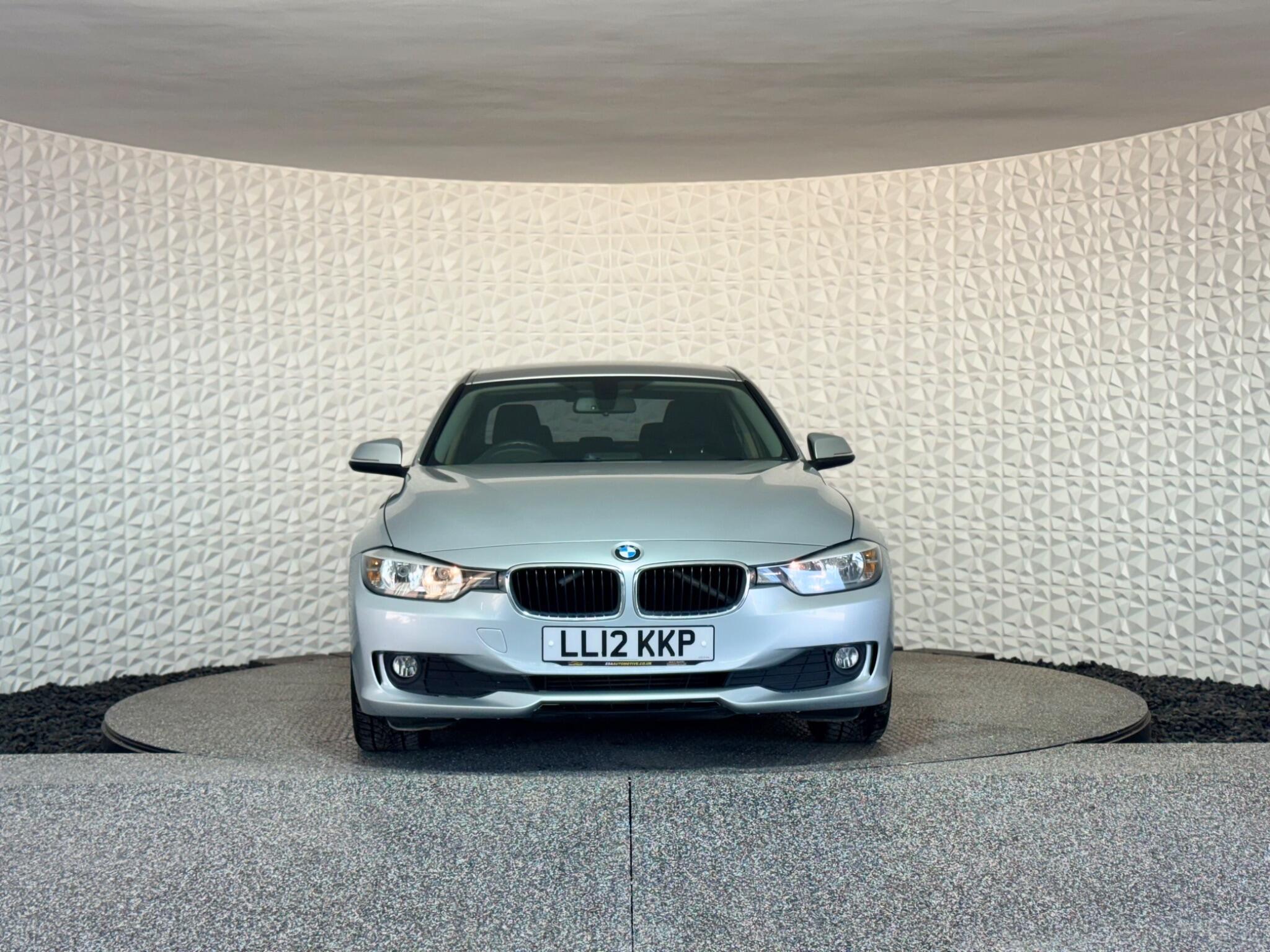 BMW 3 Series - Image 4