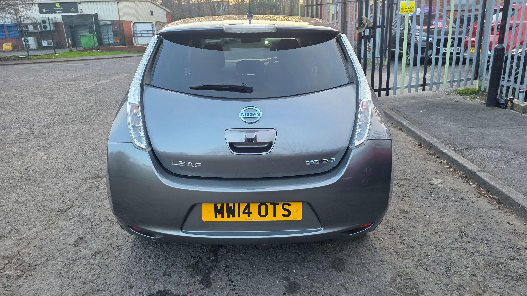 Nissan Leaf - Image 11