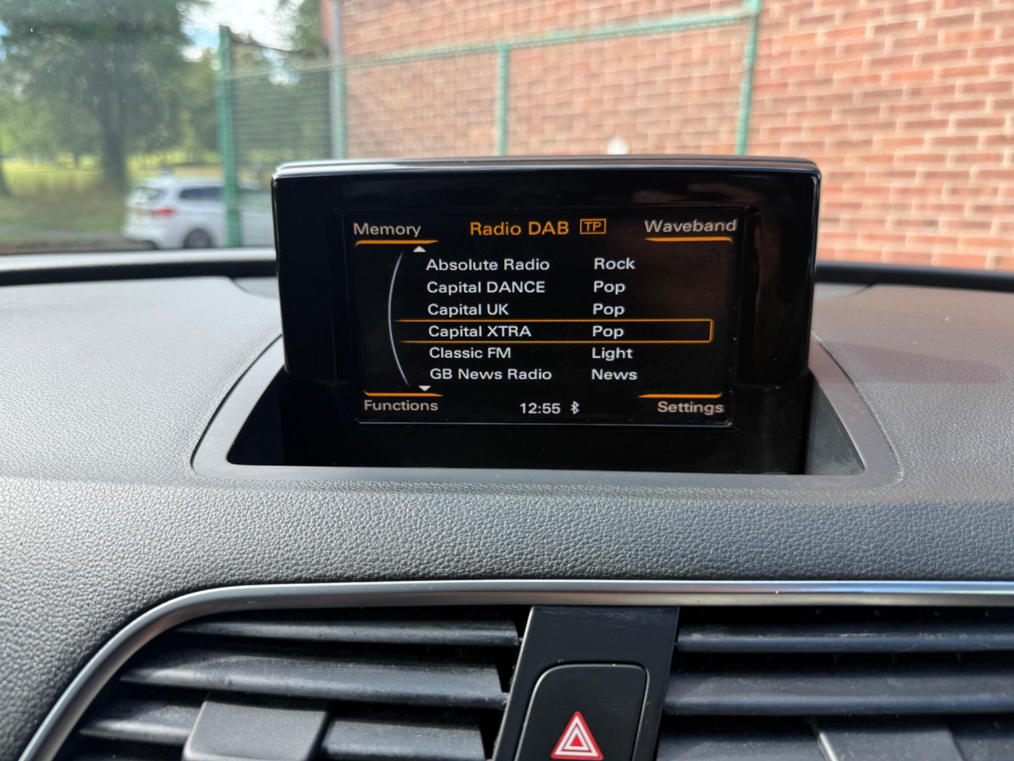 Audi Q3 - Image 13