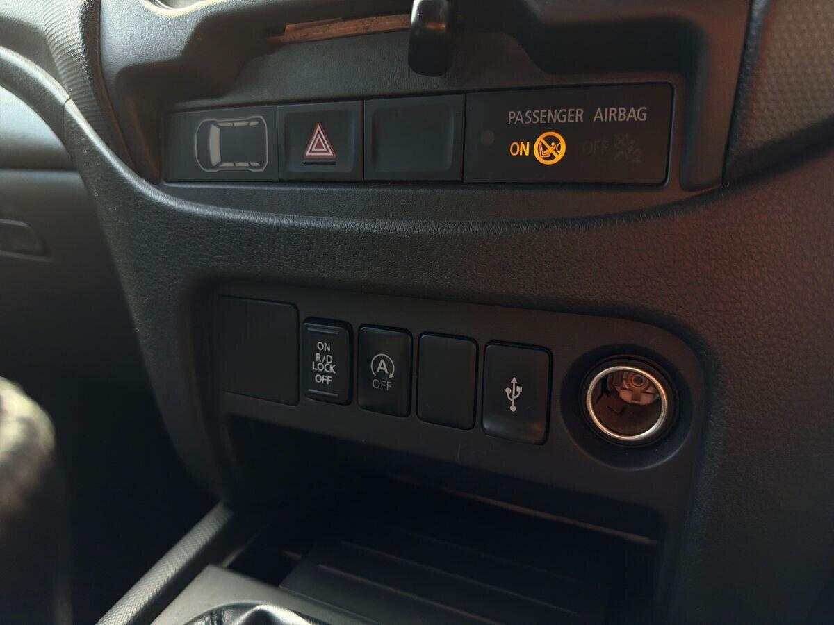 Mitsubishi L200 - Image 29
