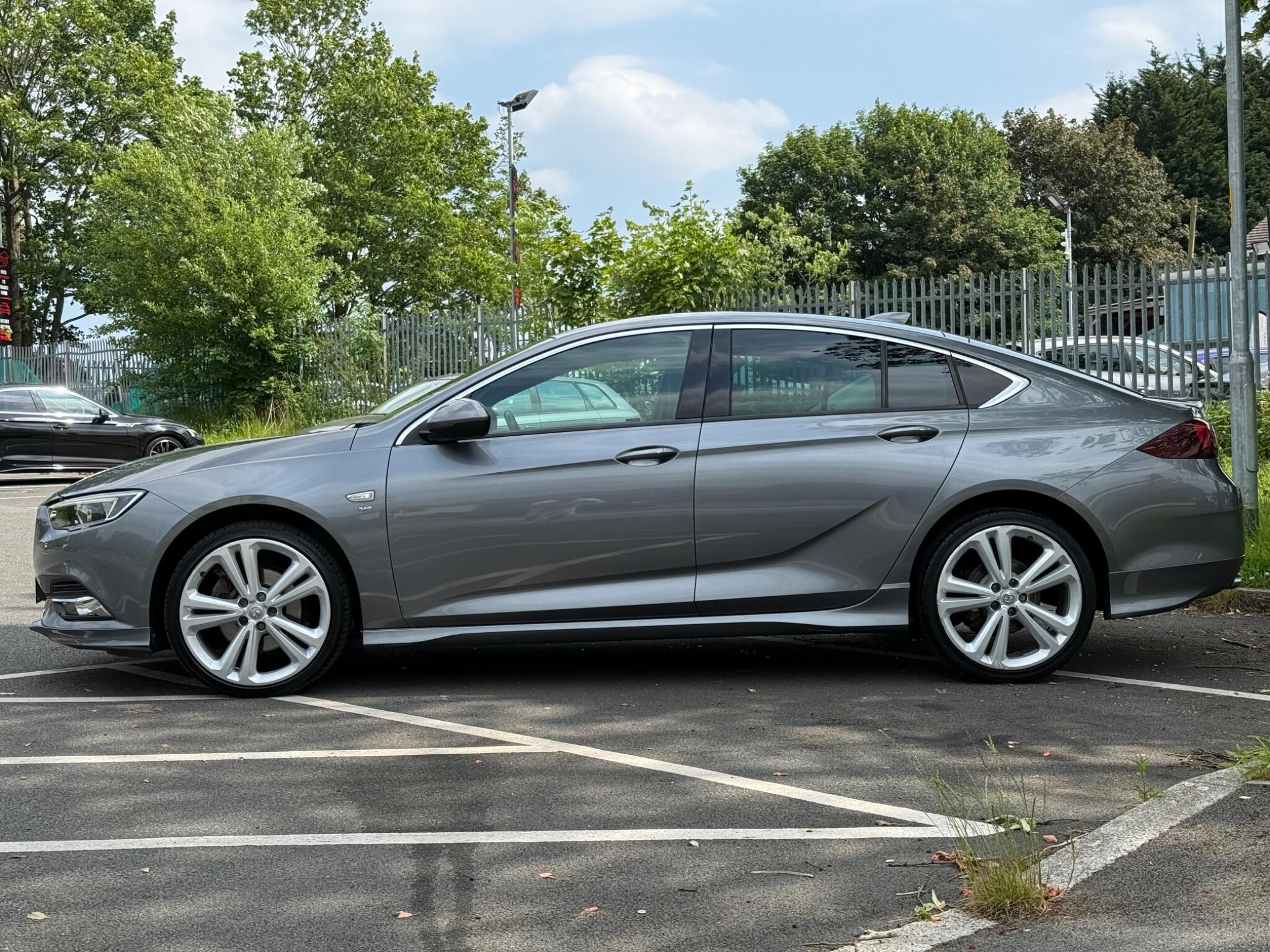 Vauxhall Insignia - Image 5
