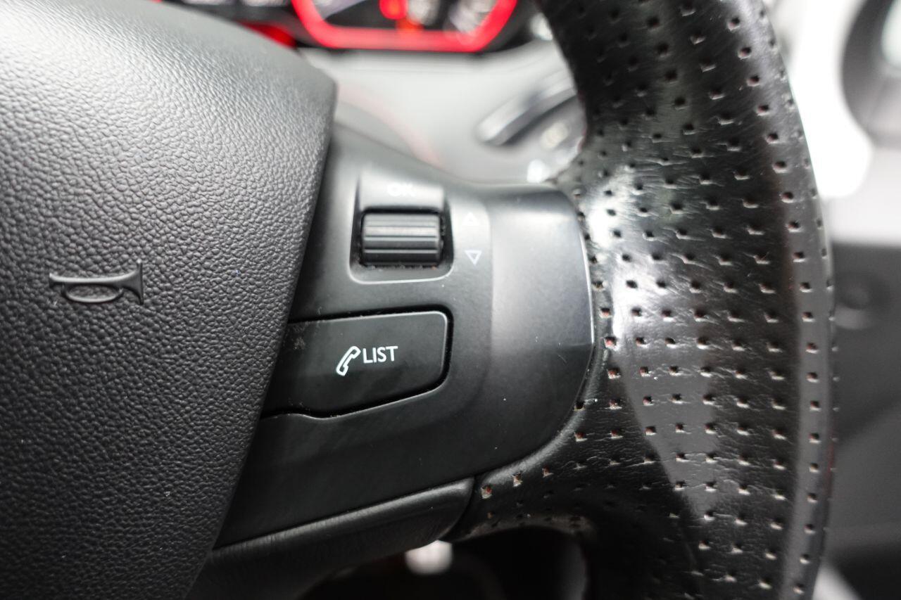 Peugeot 208 - Image 29