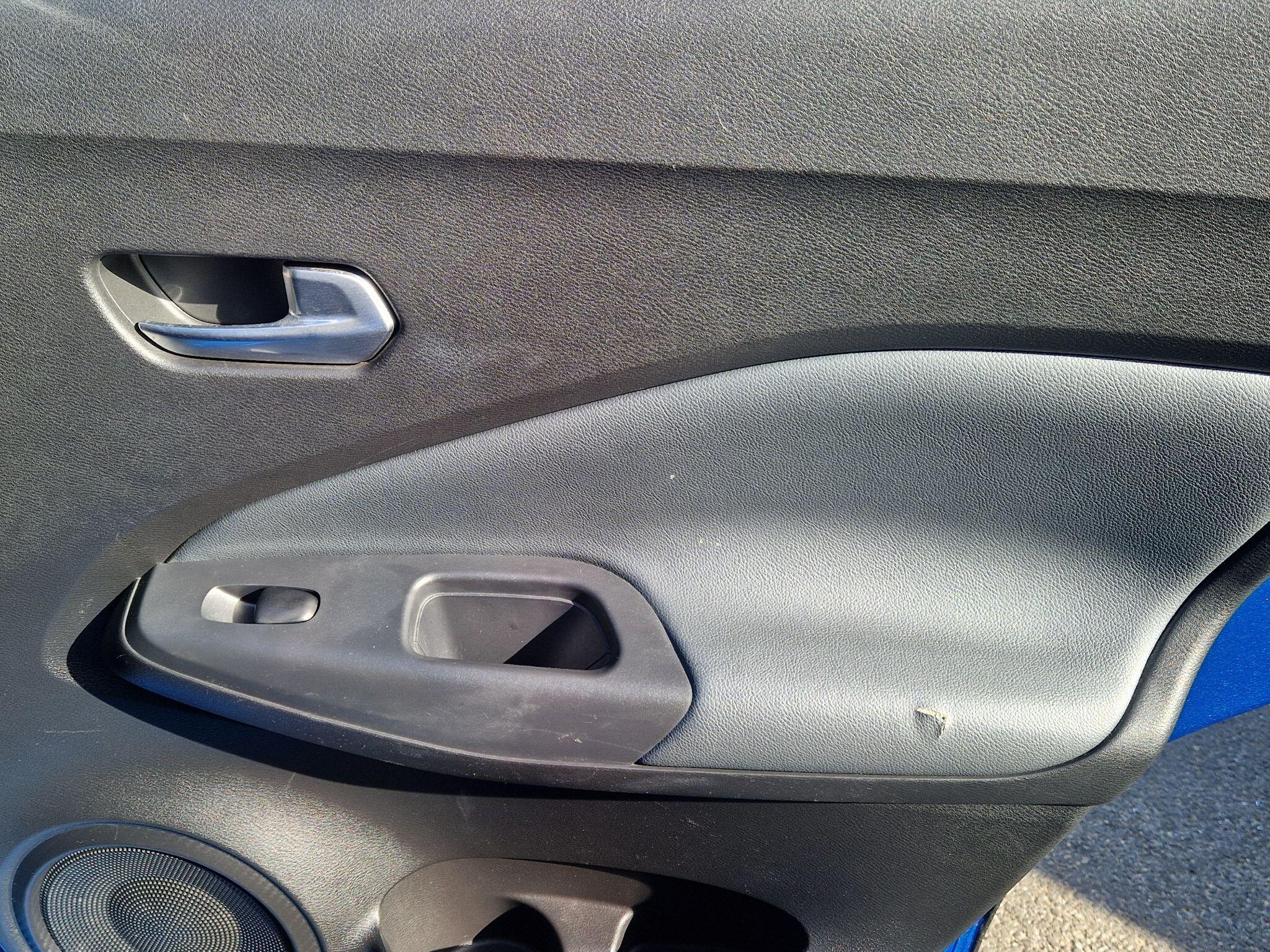 Nissan Juke - Image 34