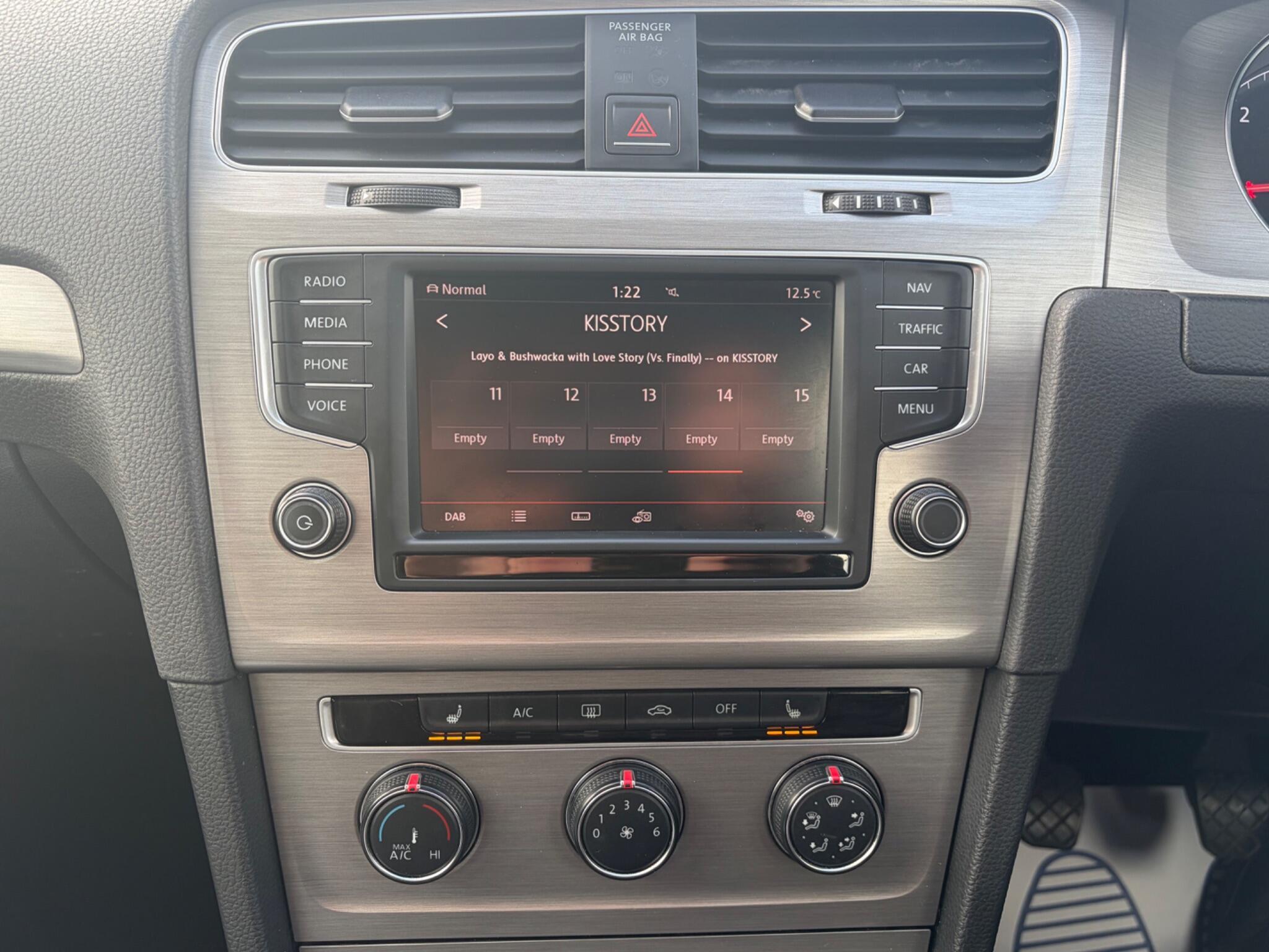 Volkswagen Golf - Image 28