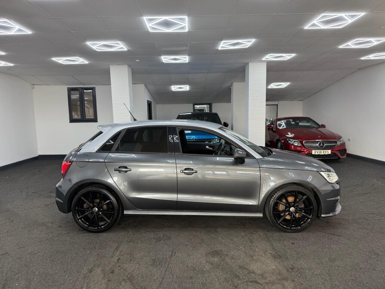 Audi A1 - Image 2