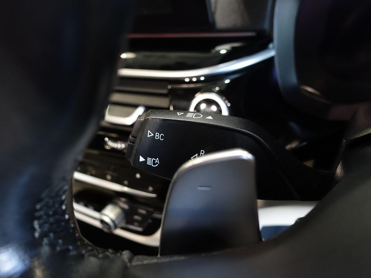 BMW 6 SERIES GRAN TURISMO - Image 24