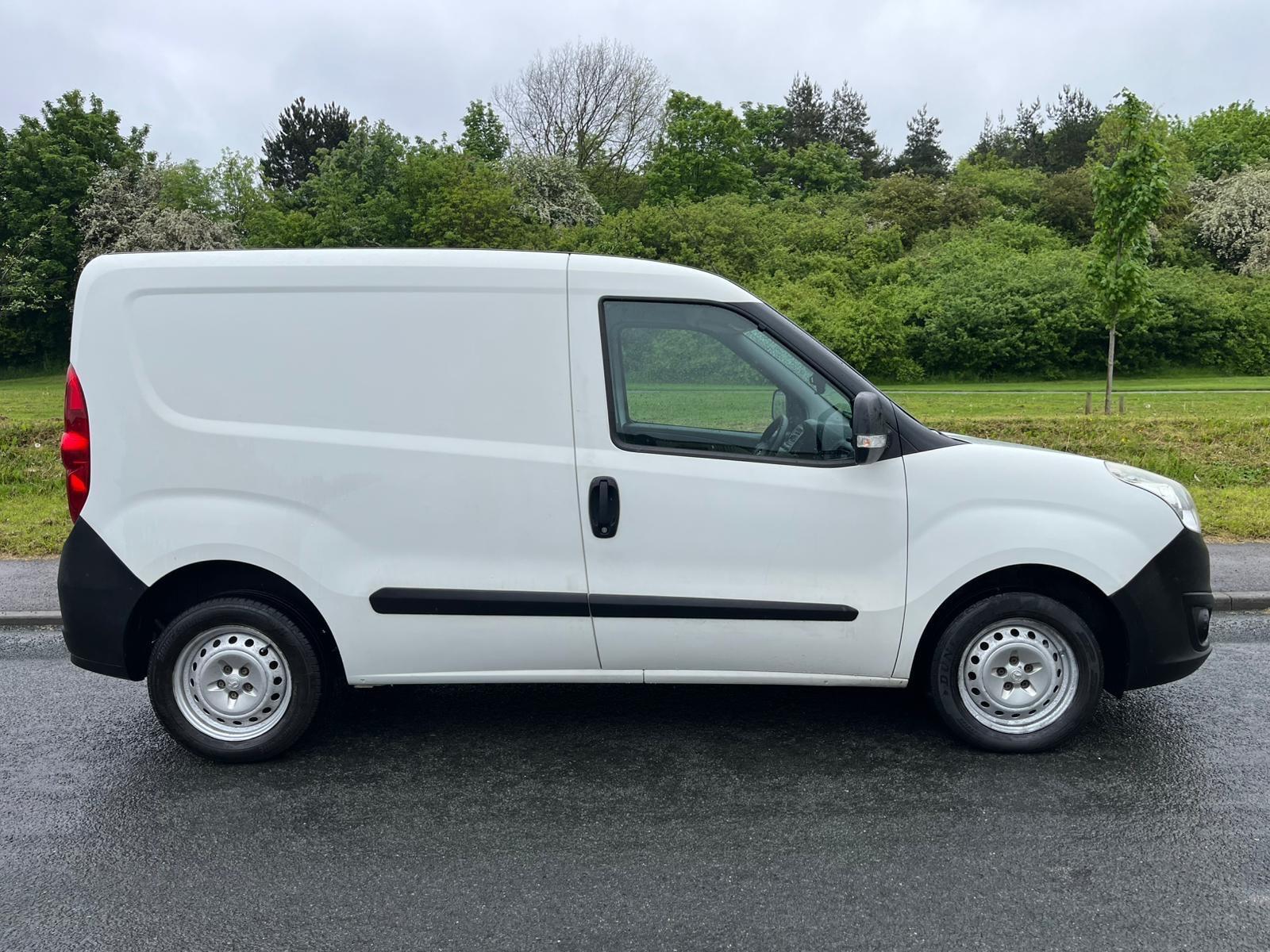 Vauxhall Combo - Image 2