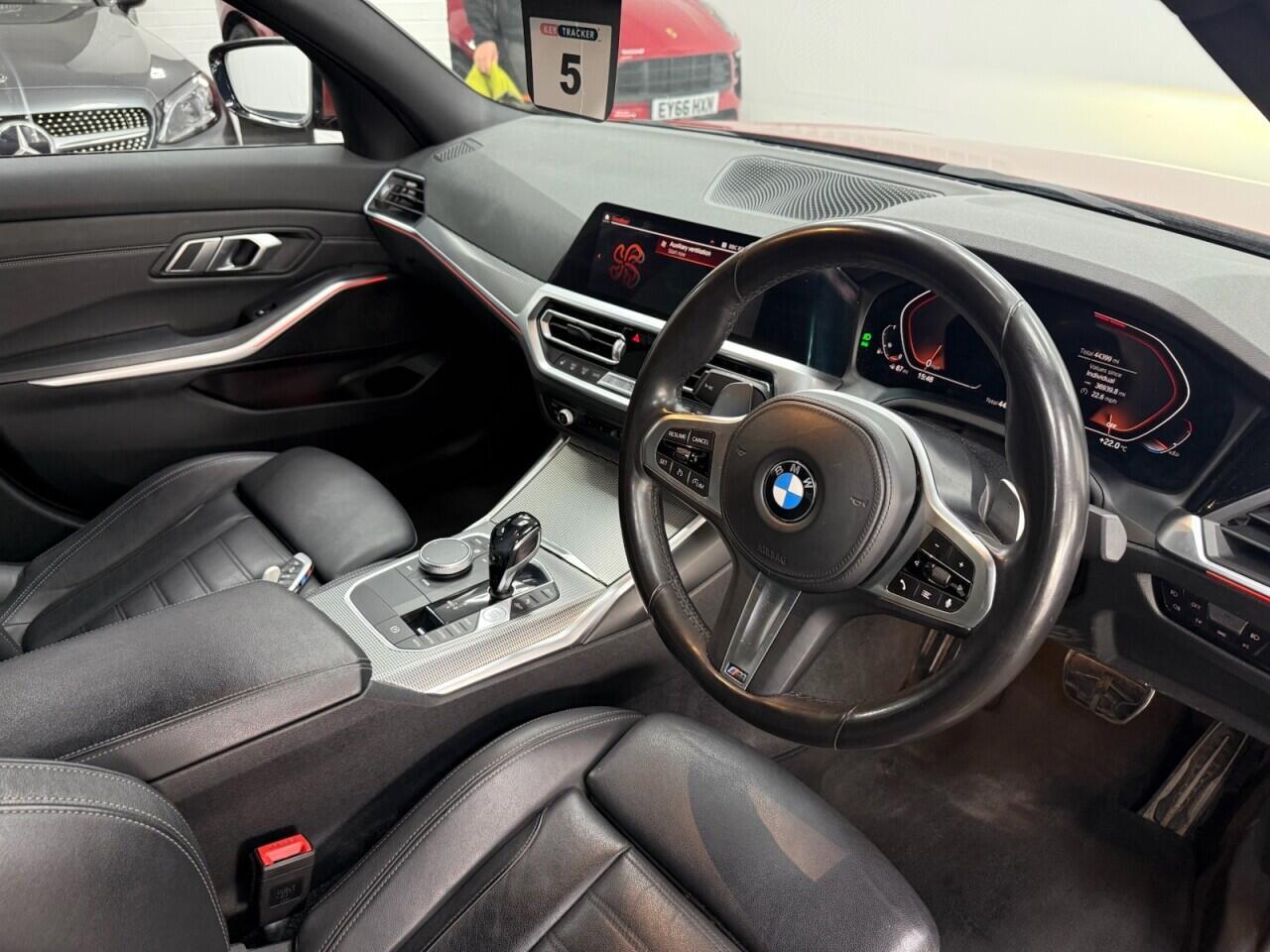 BMW 3 Series - Image 19