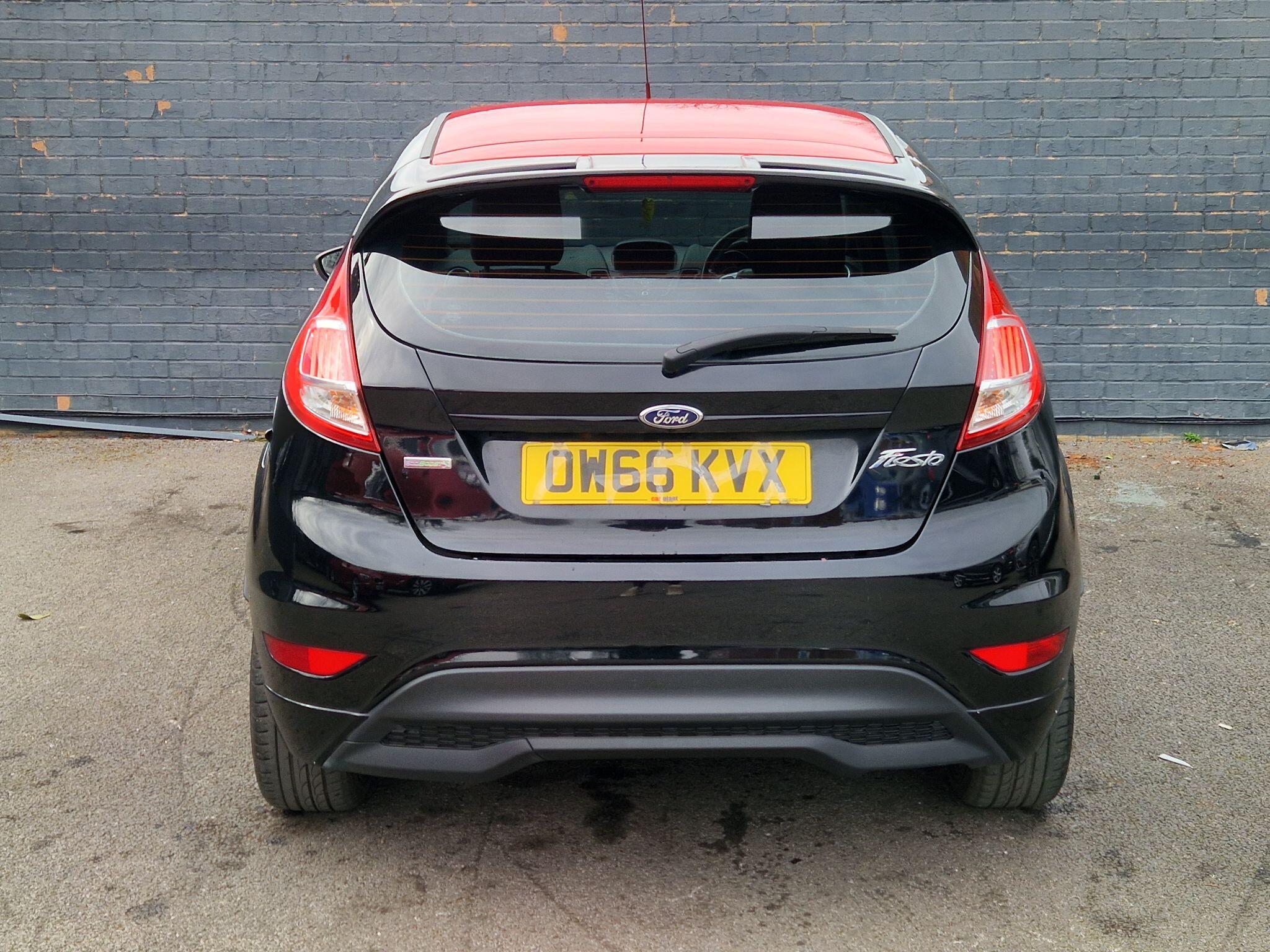 Ford Fiesta - Image 42
