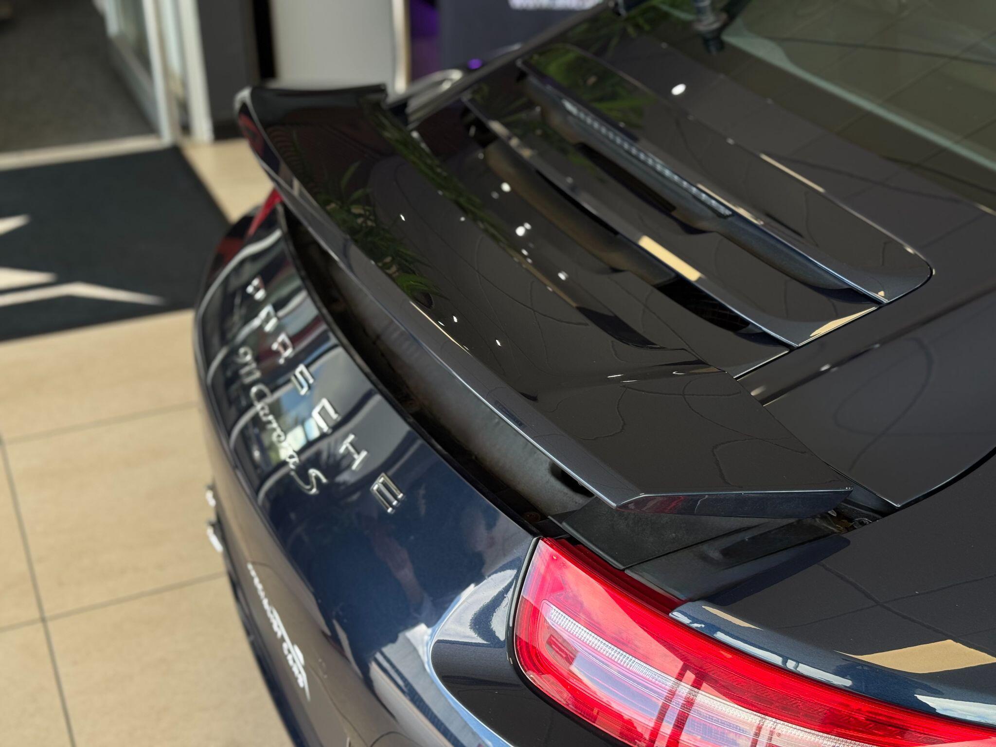 Porsche 911 - Image 16