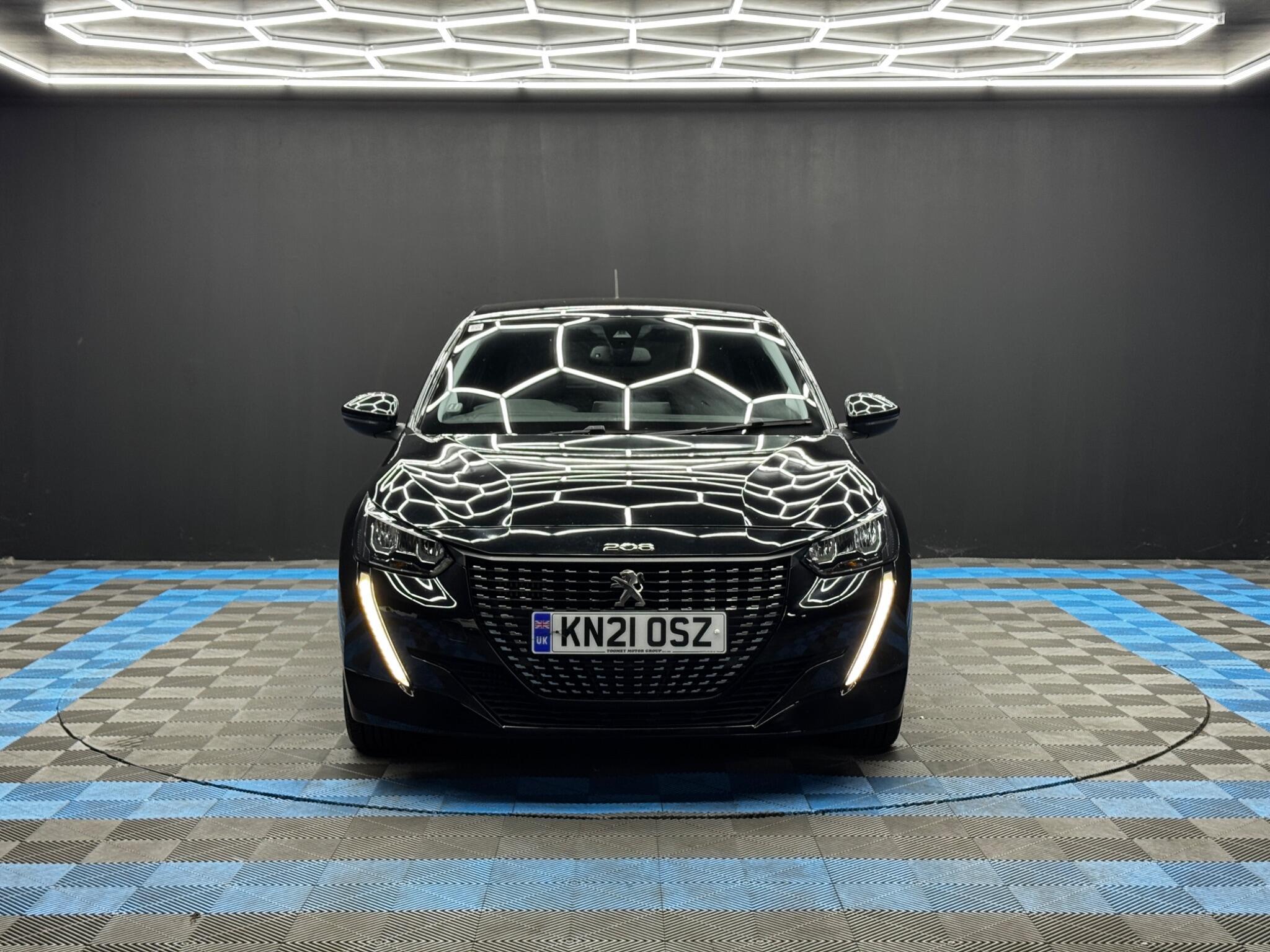 Peugeot 208 - Image 2