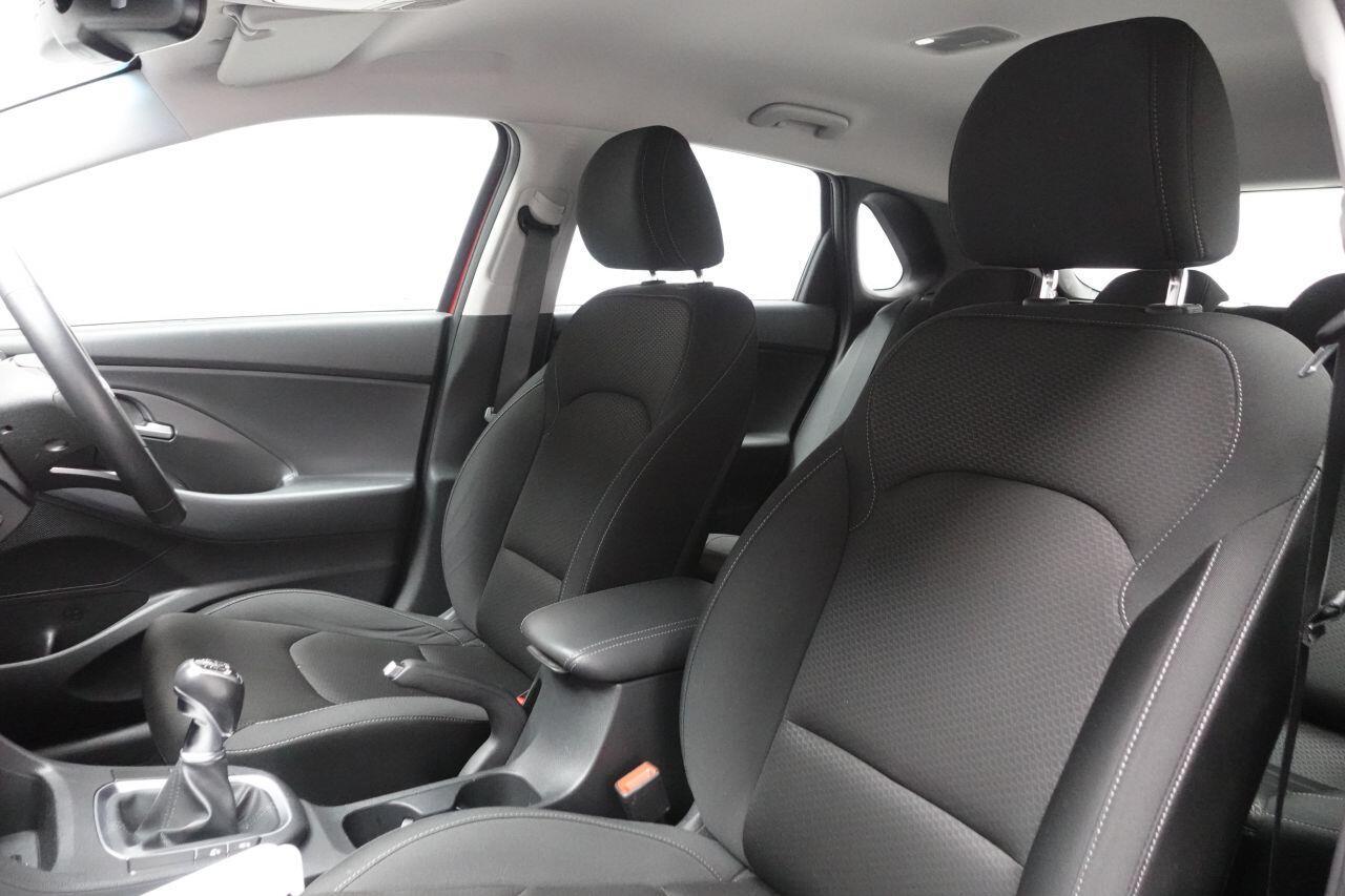 Hyundai i30 - Image 27