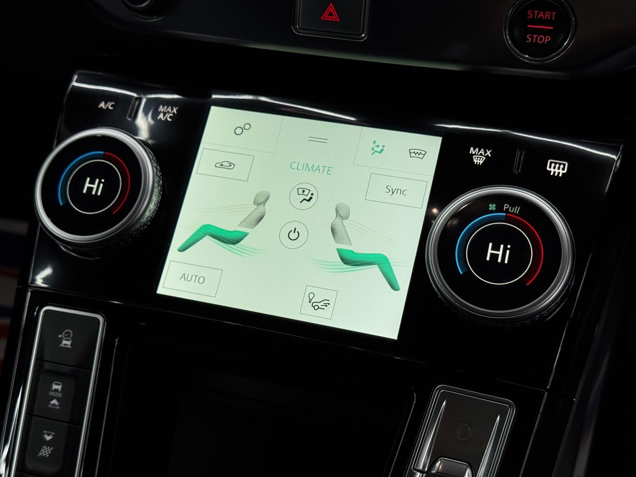 Jaguar I-Pace - Image 28