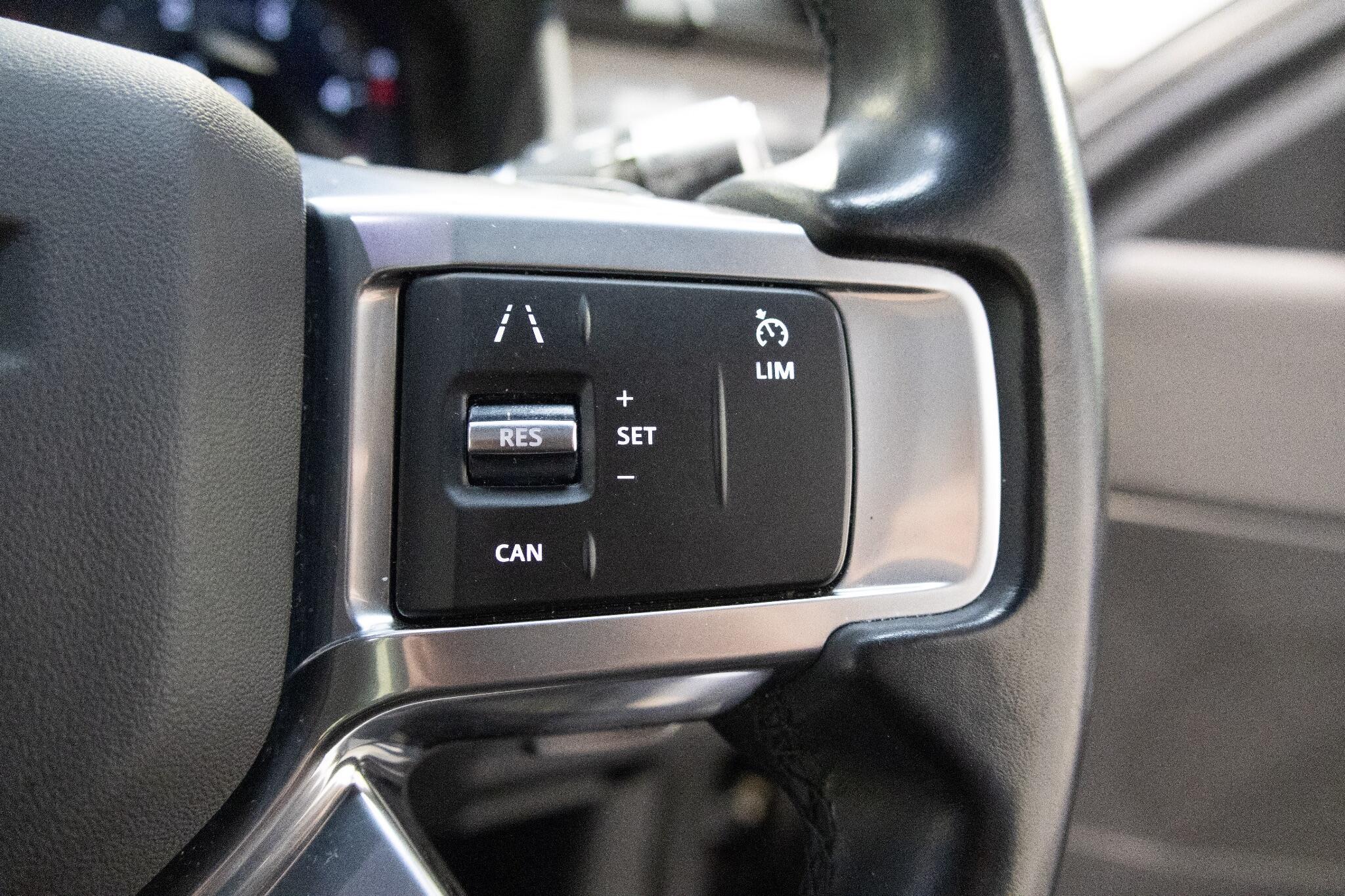 Land Rover Discovery - Image 19