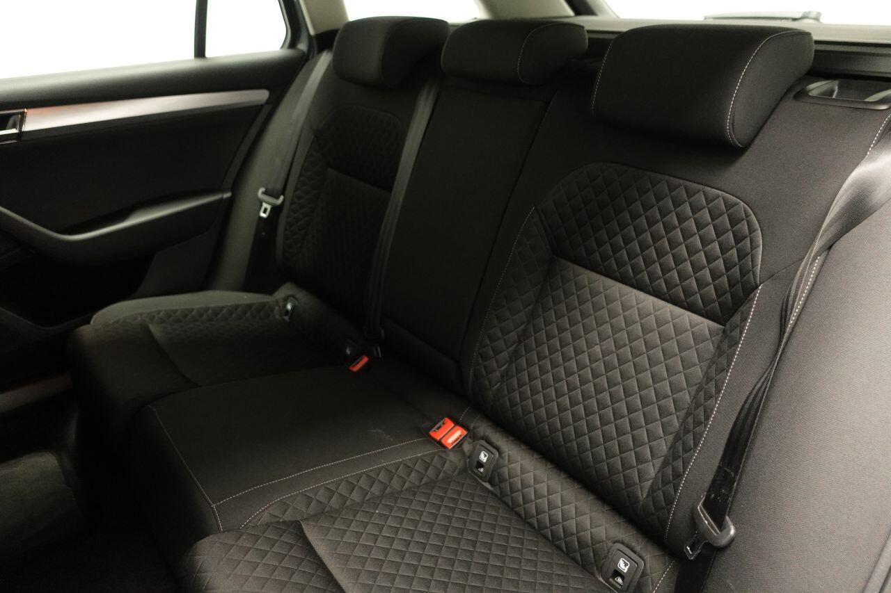 Skoda Superb - Image 27