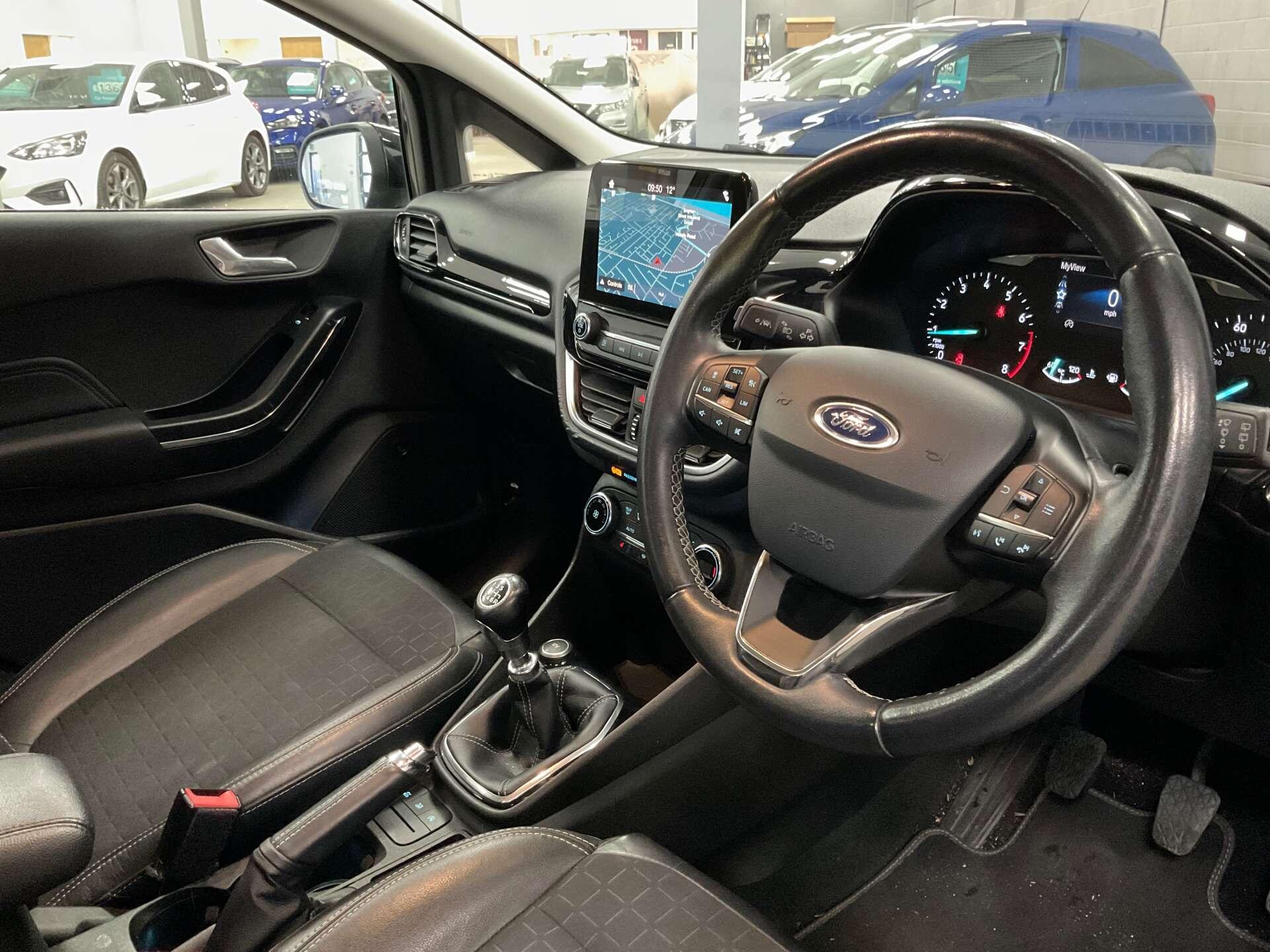 Ford Fiesta - Image 20