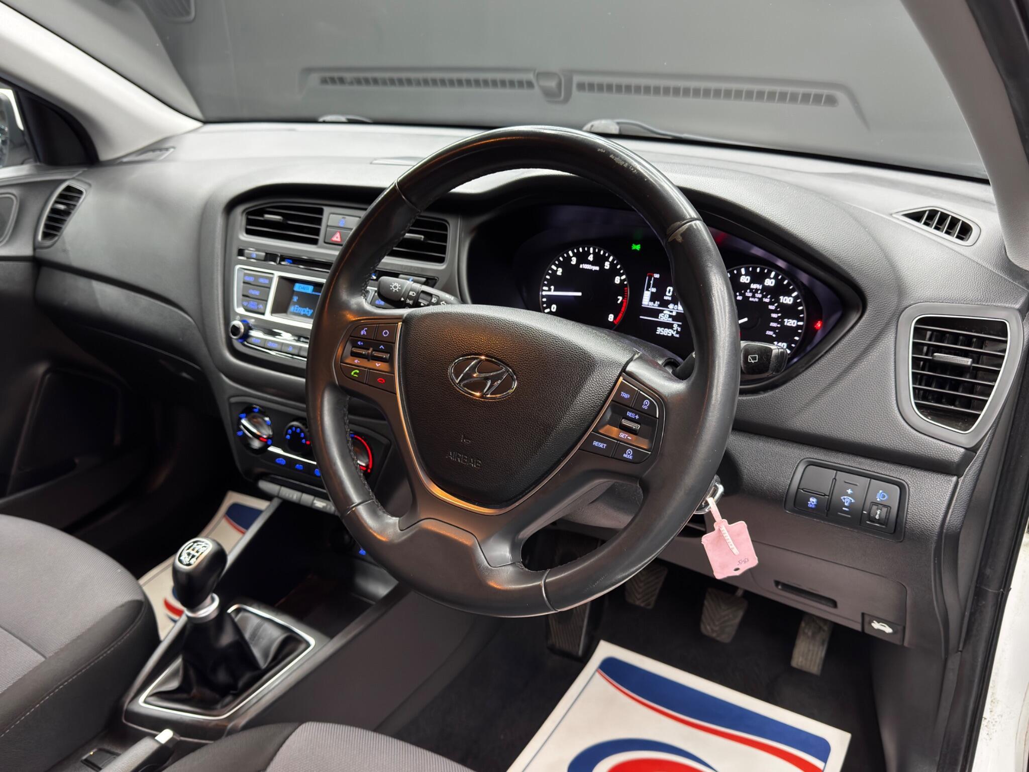 Hyundai i20 - Image 9