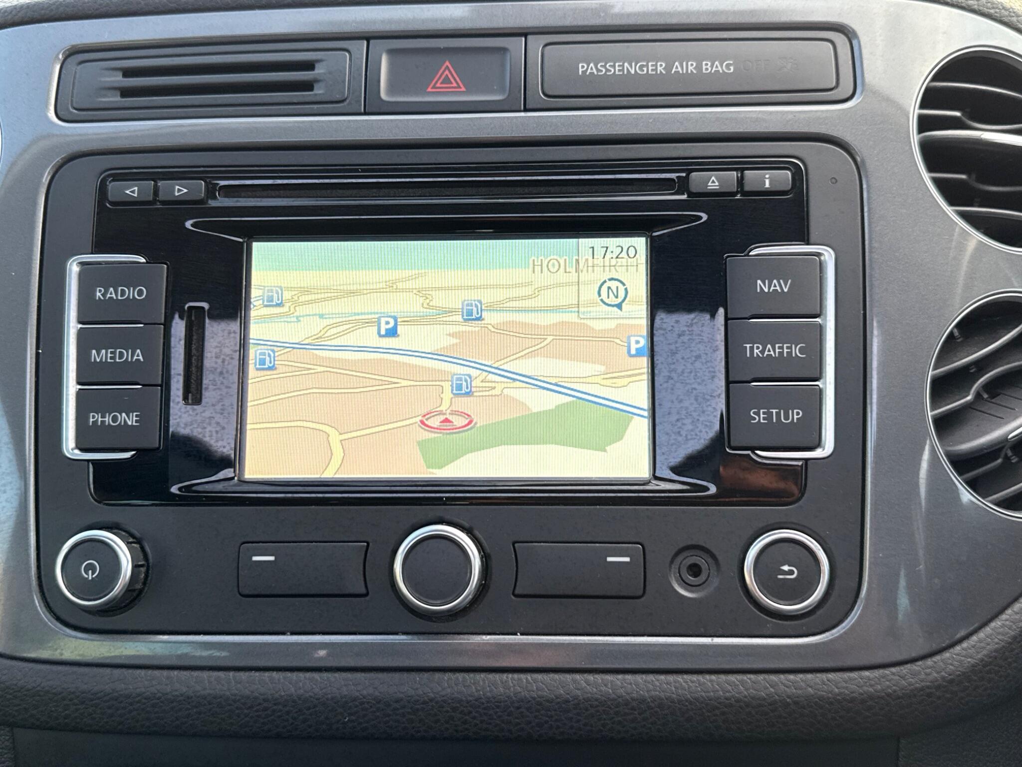 Volkswagen Tiguan - Image 32