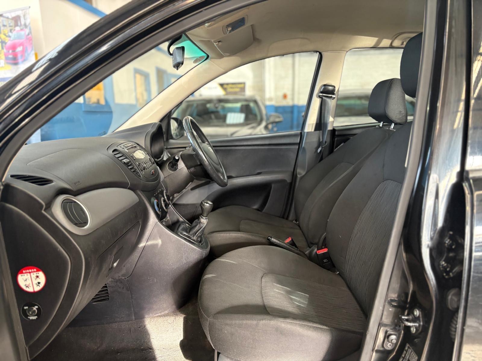 Hyundai i10 - Image 26