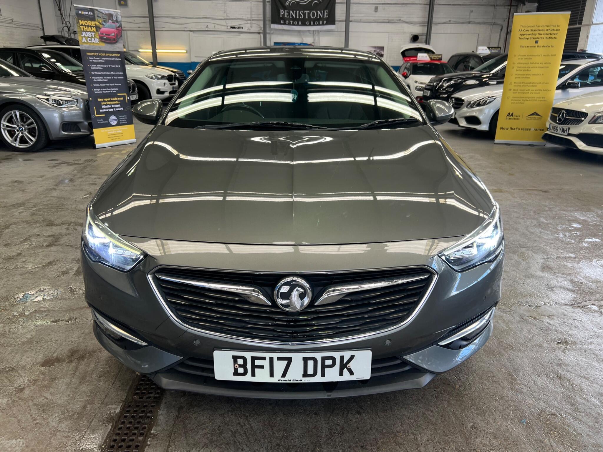 Vauxhall Insignia - Image 7