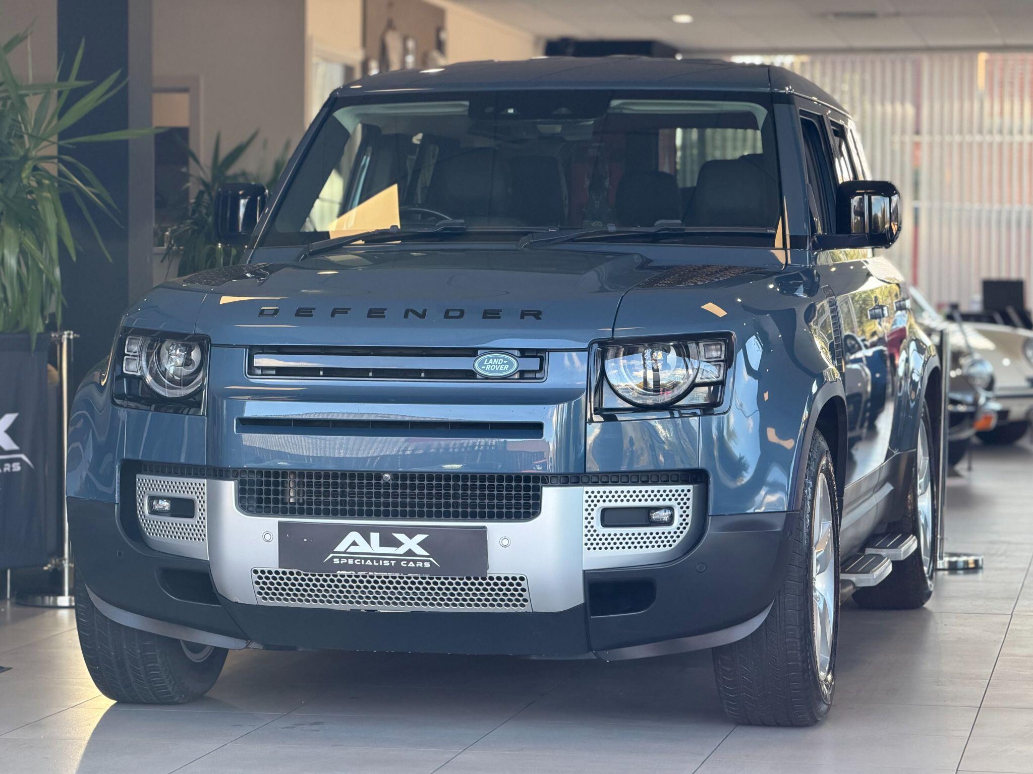 Land Rover Defender 110 - Image 10