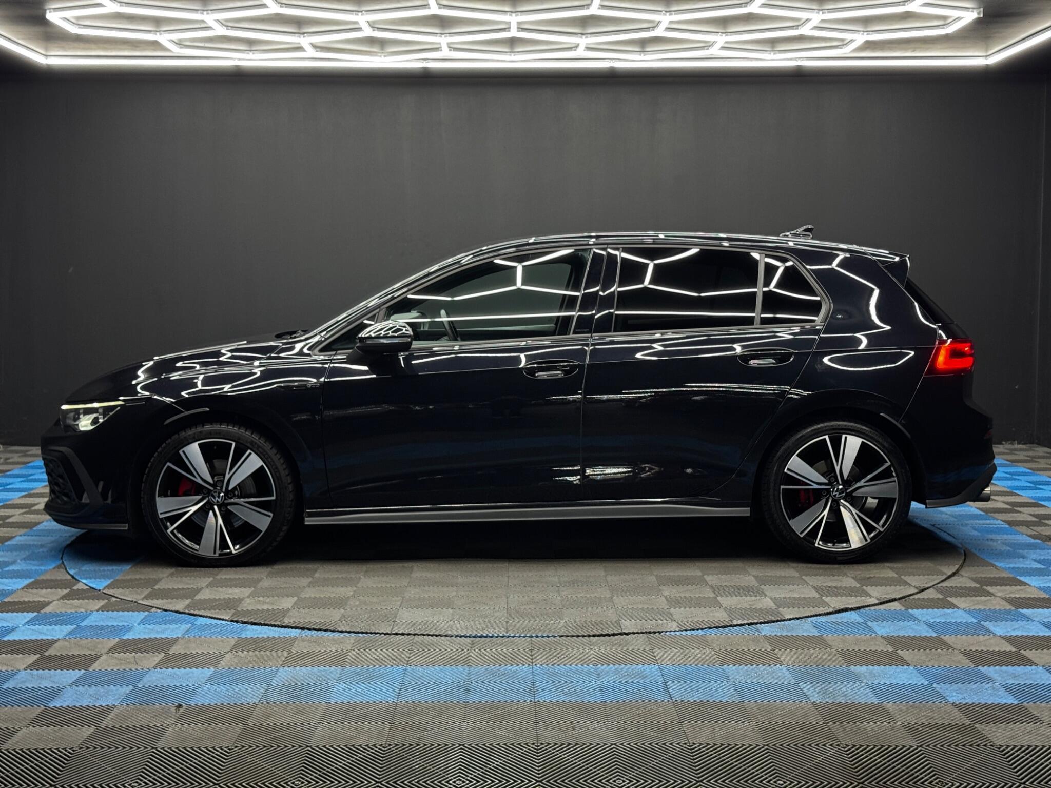 Volkswagen Golf - Image 8