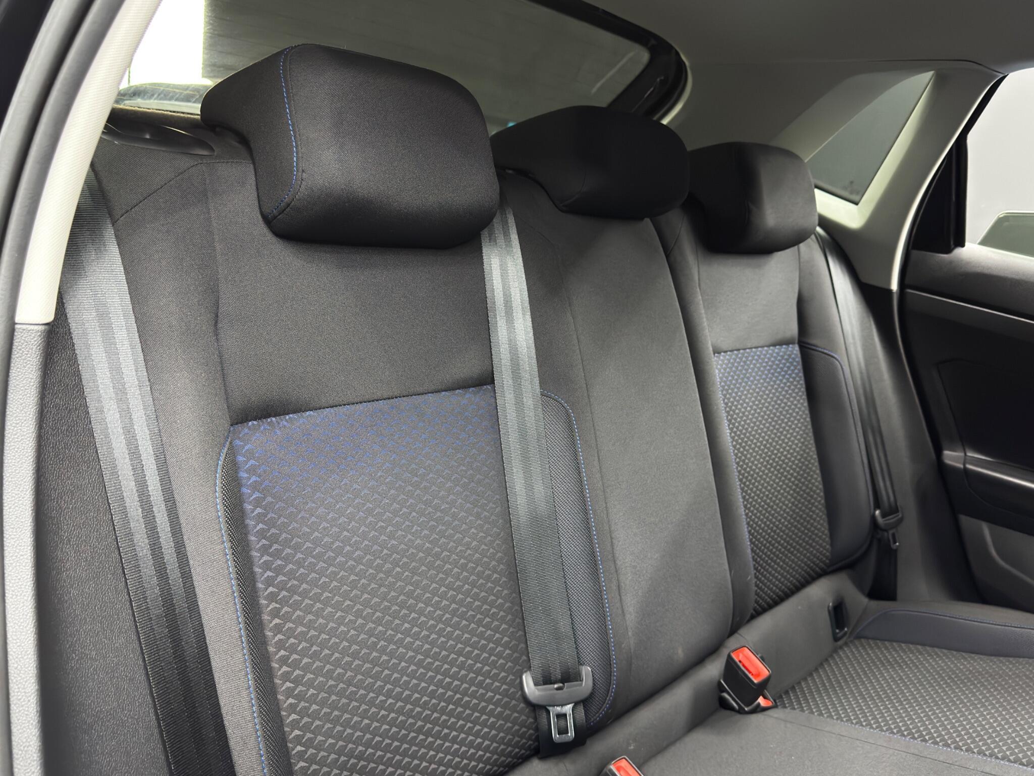 Volkswagen Polo - Image 14