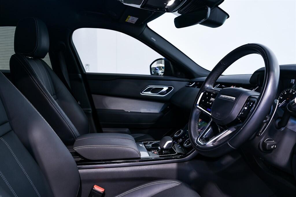 Land Rover Range Rover Velar - Image 10