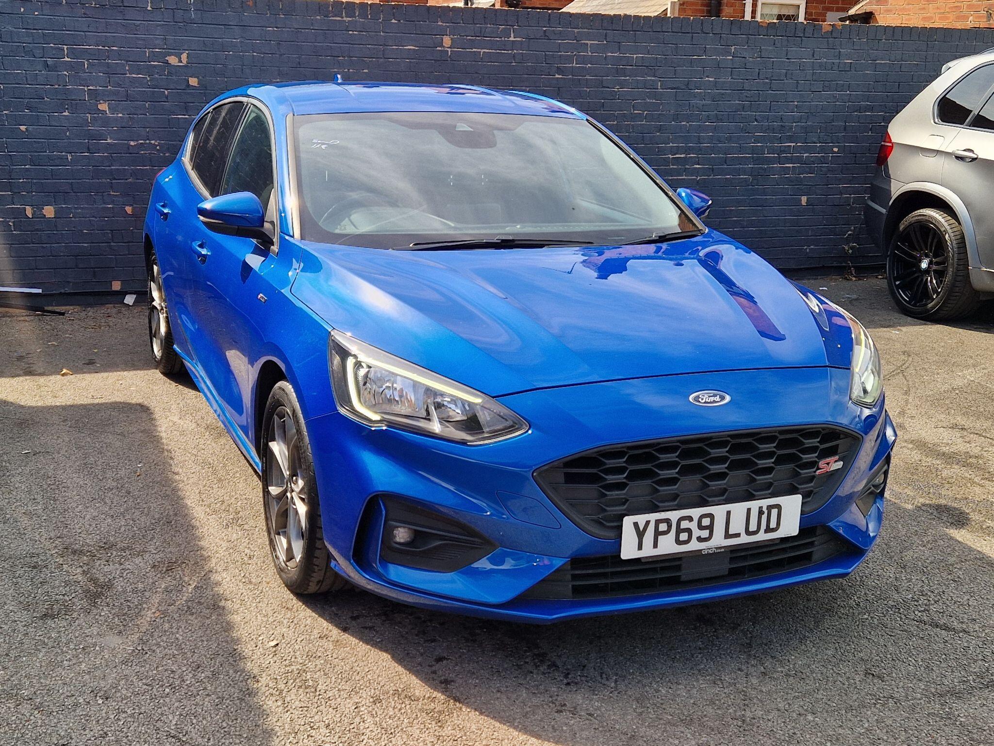 Ford Focus - Image 16