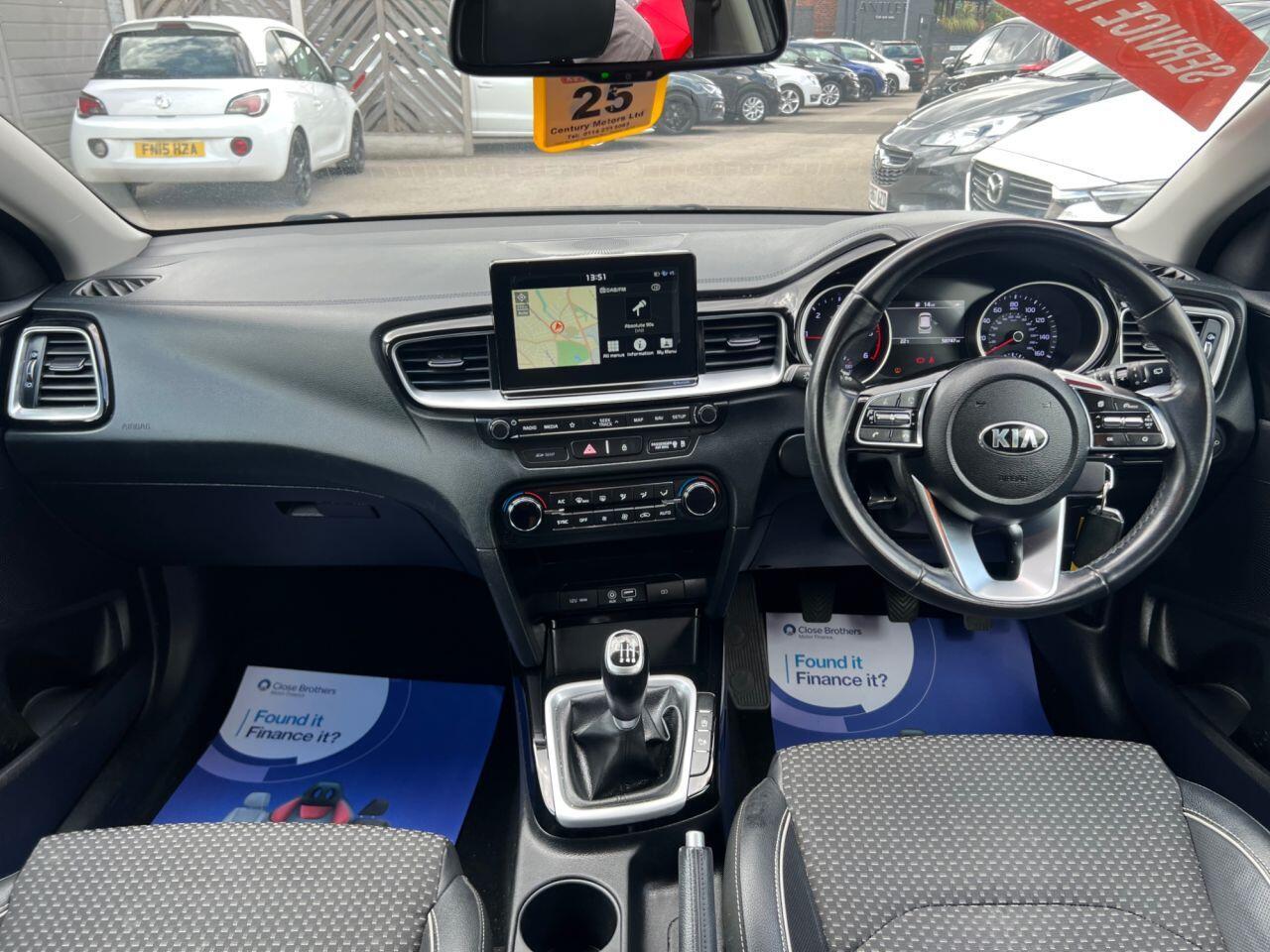 Kia ceed - Image 14