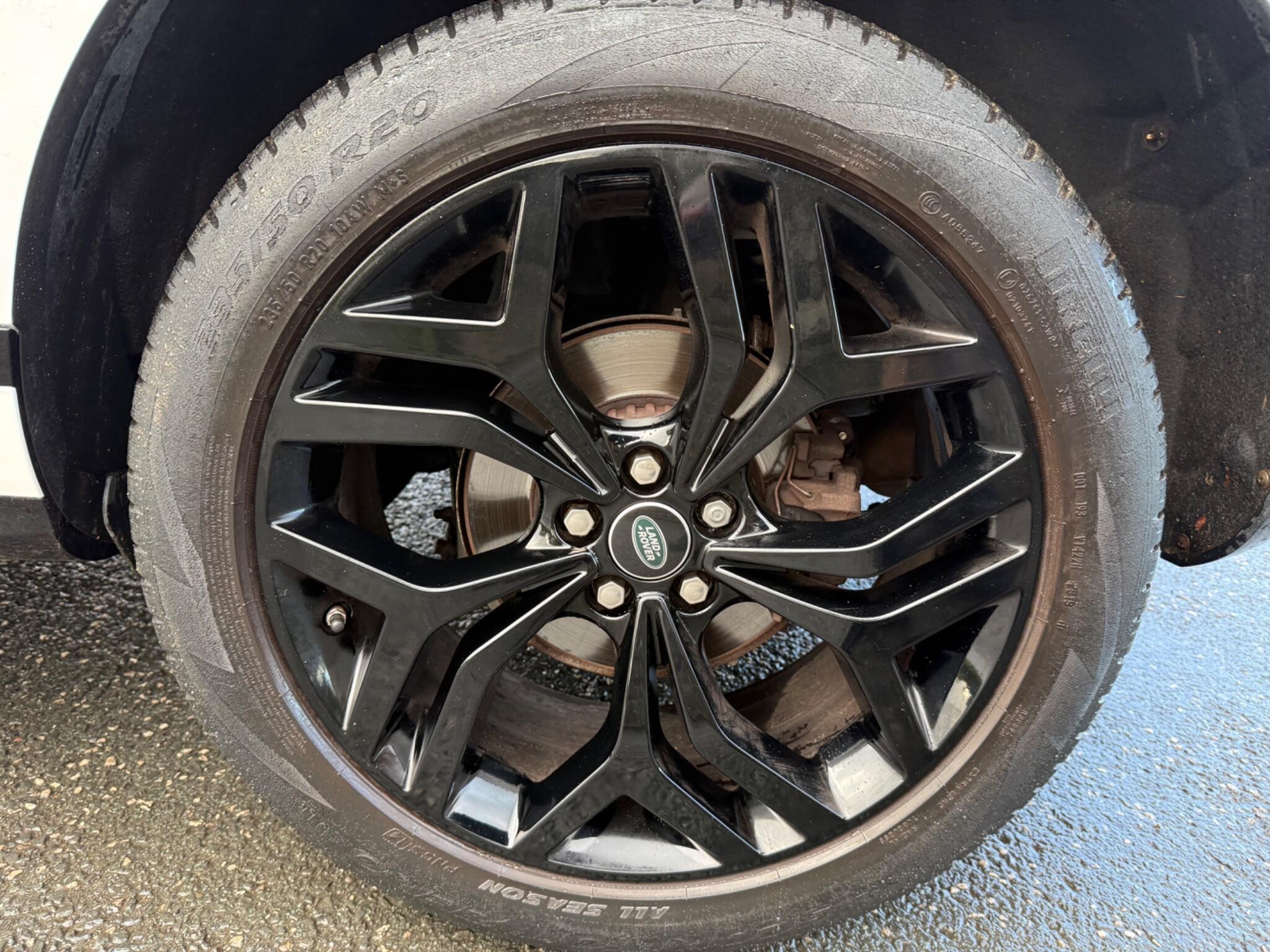 Land Rover Range Rover Evoque - Image 12