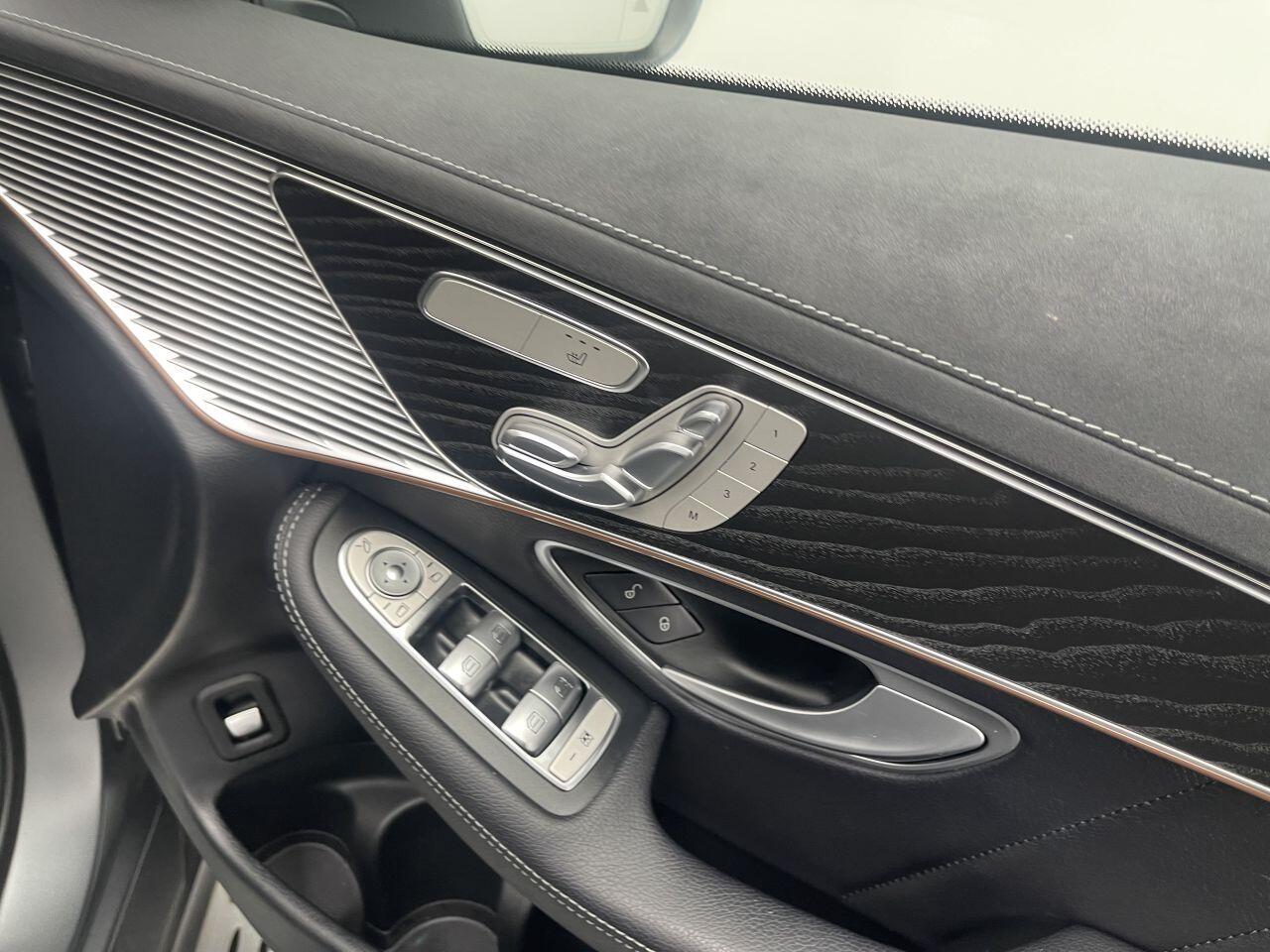 Mercedes Eqc - Image 34