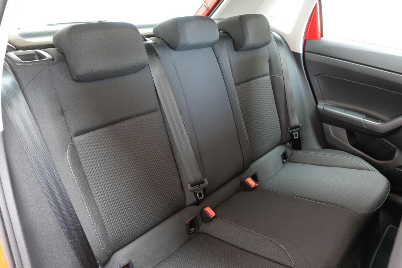 Volkswagen Polo - Image 18