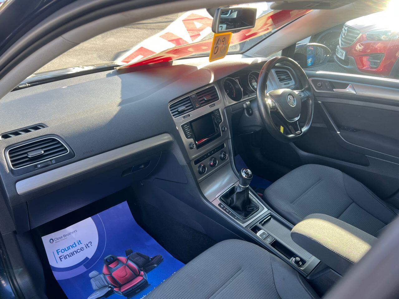 Volkswagen Golf - Image 16